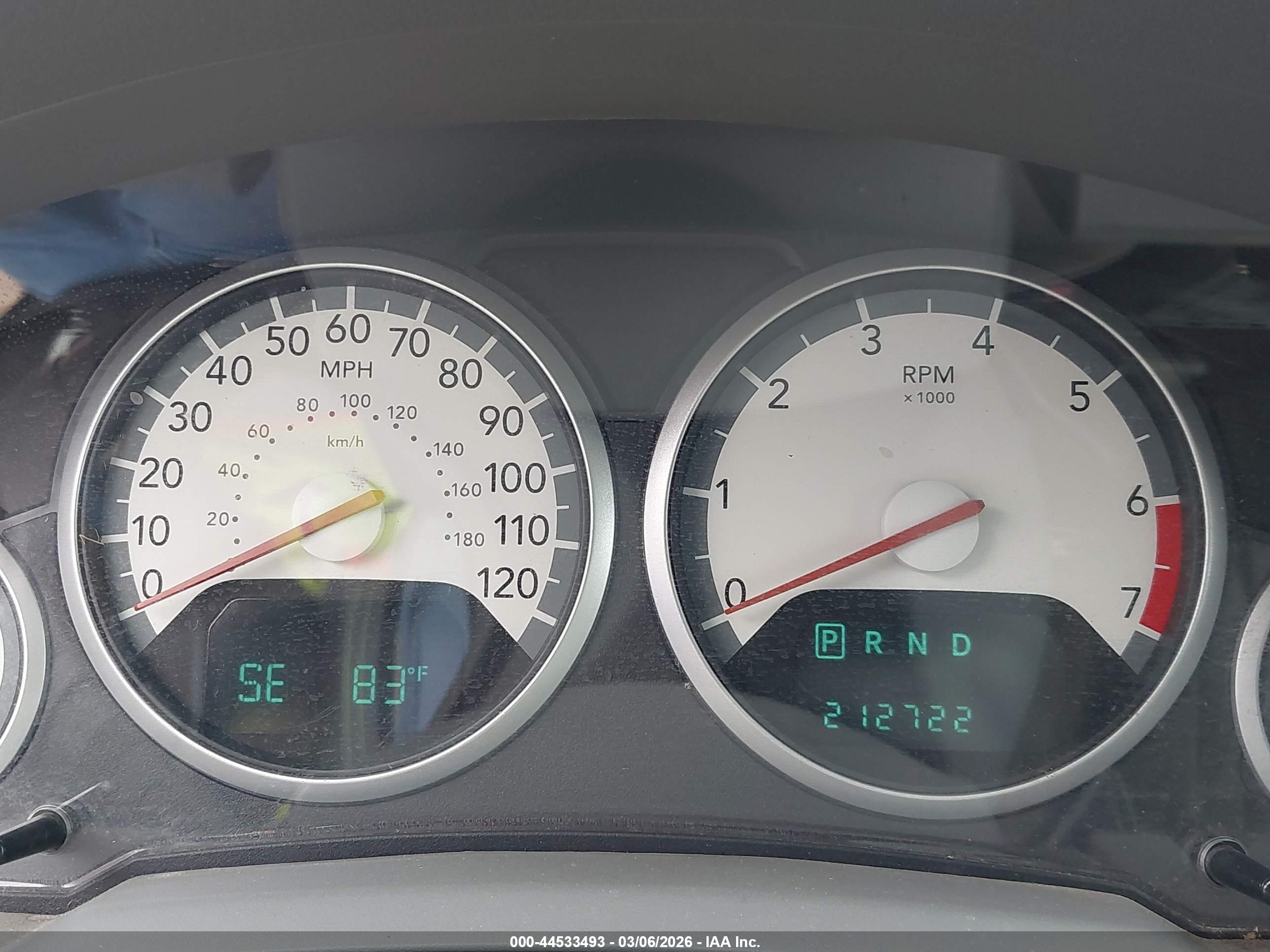 DODGE GRAND image 7