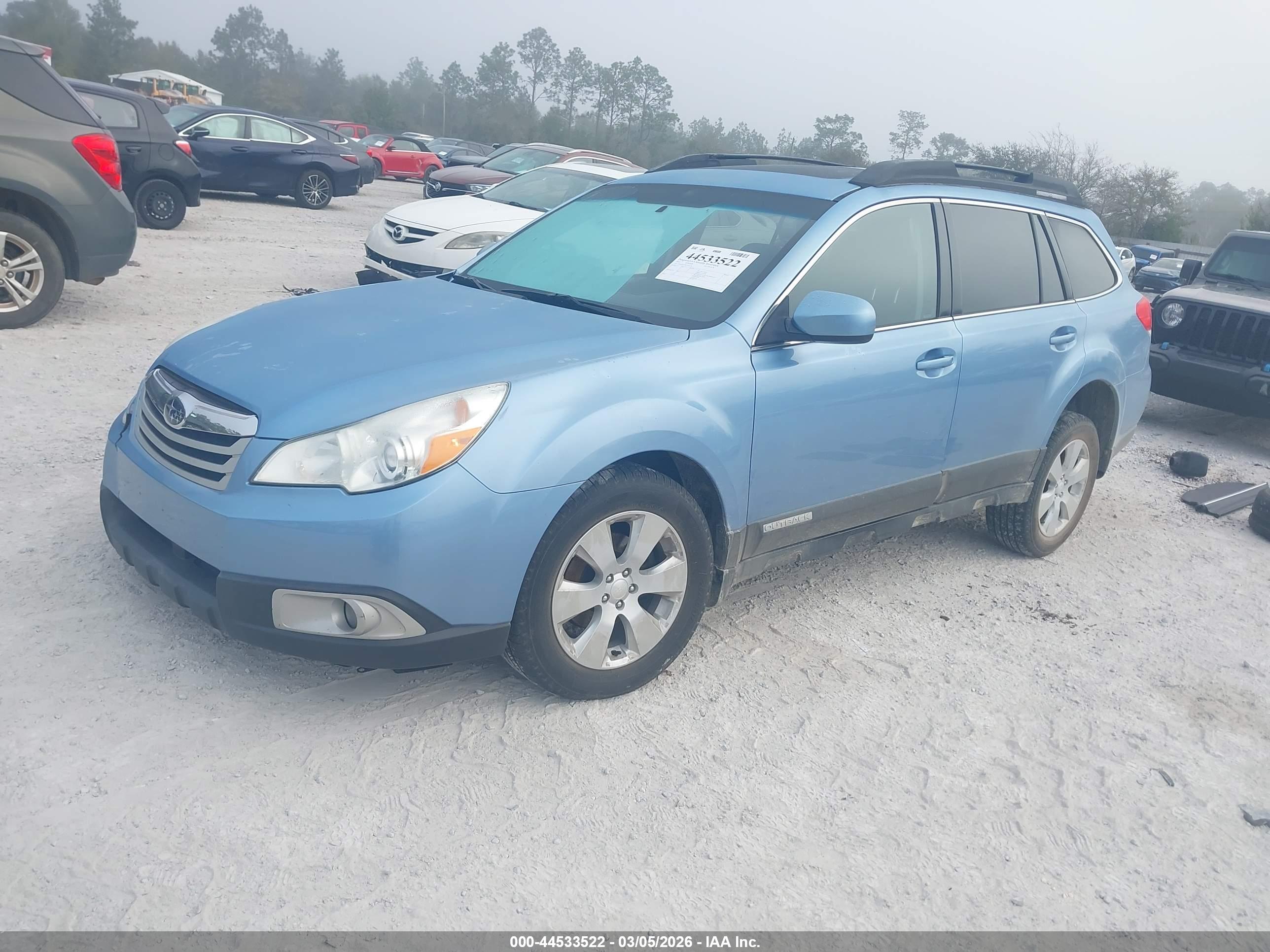 SUBARU OUTBACK image 2