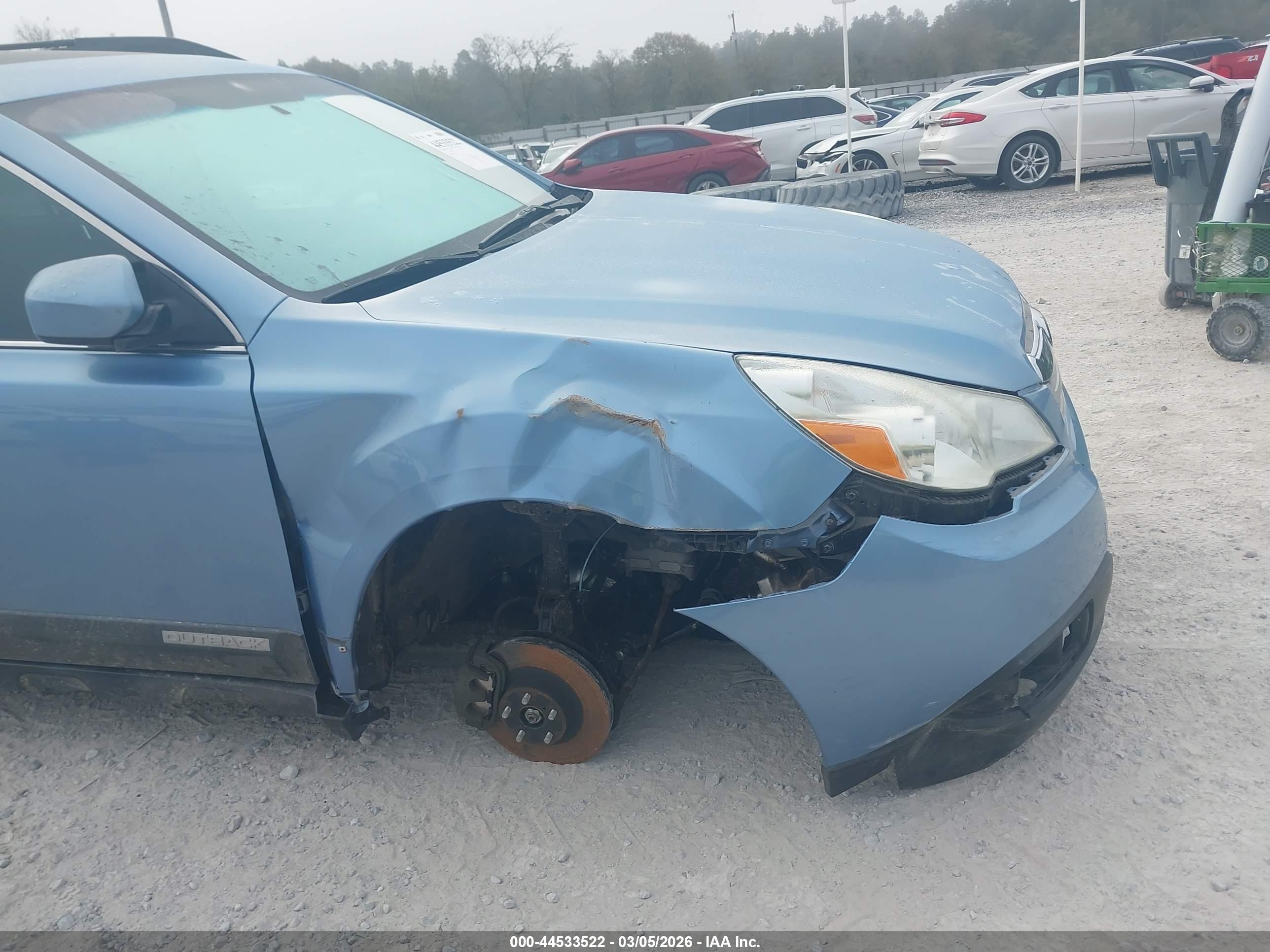 SUBARU OUTBACK image 6