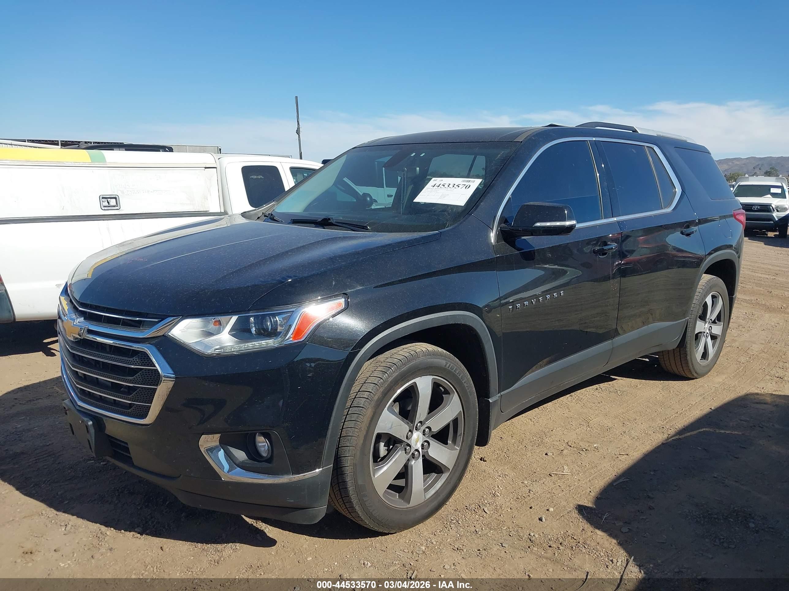 CHEVROLET TRAVERSE image 6
