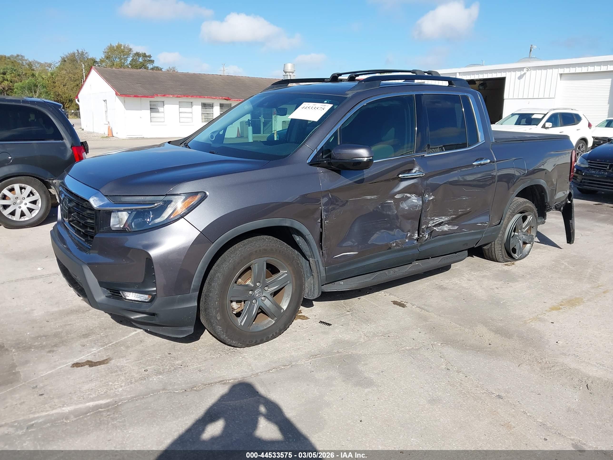 HONDA RIDGELINE image 2