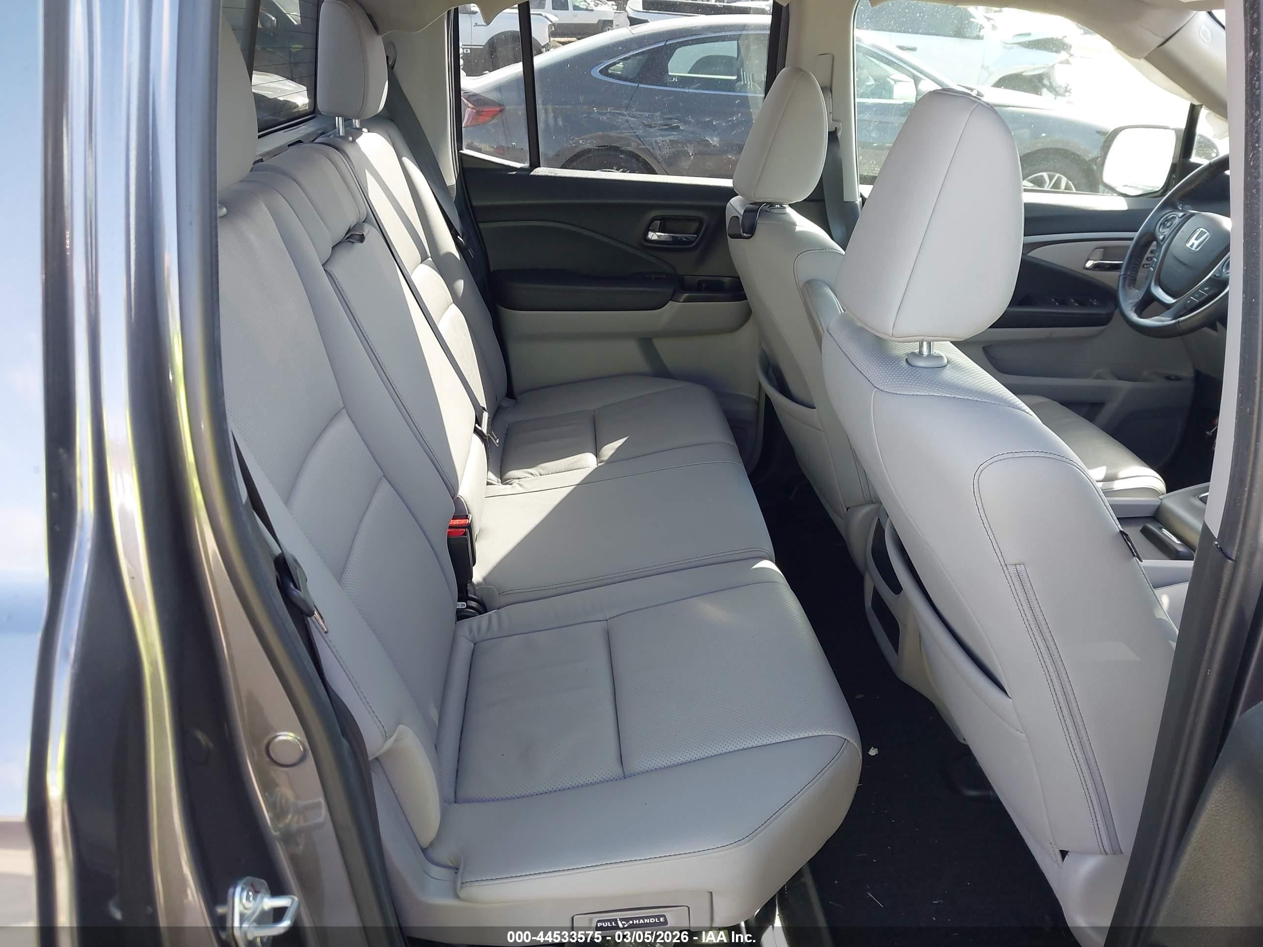 HONDA RIDGELINE image 8