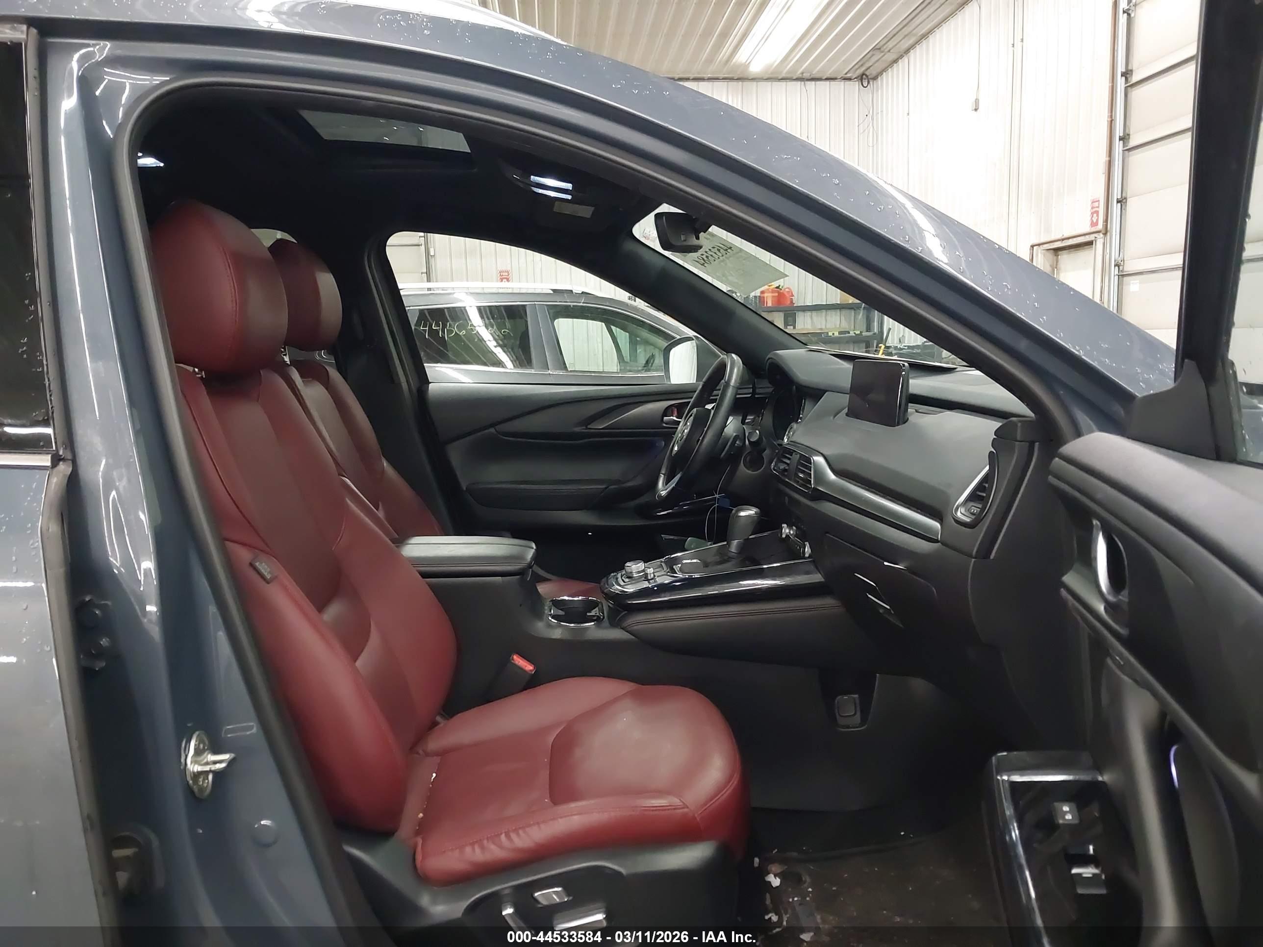 MAZDA CX-9 image 5