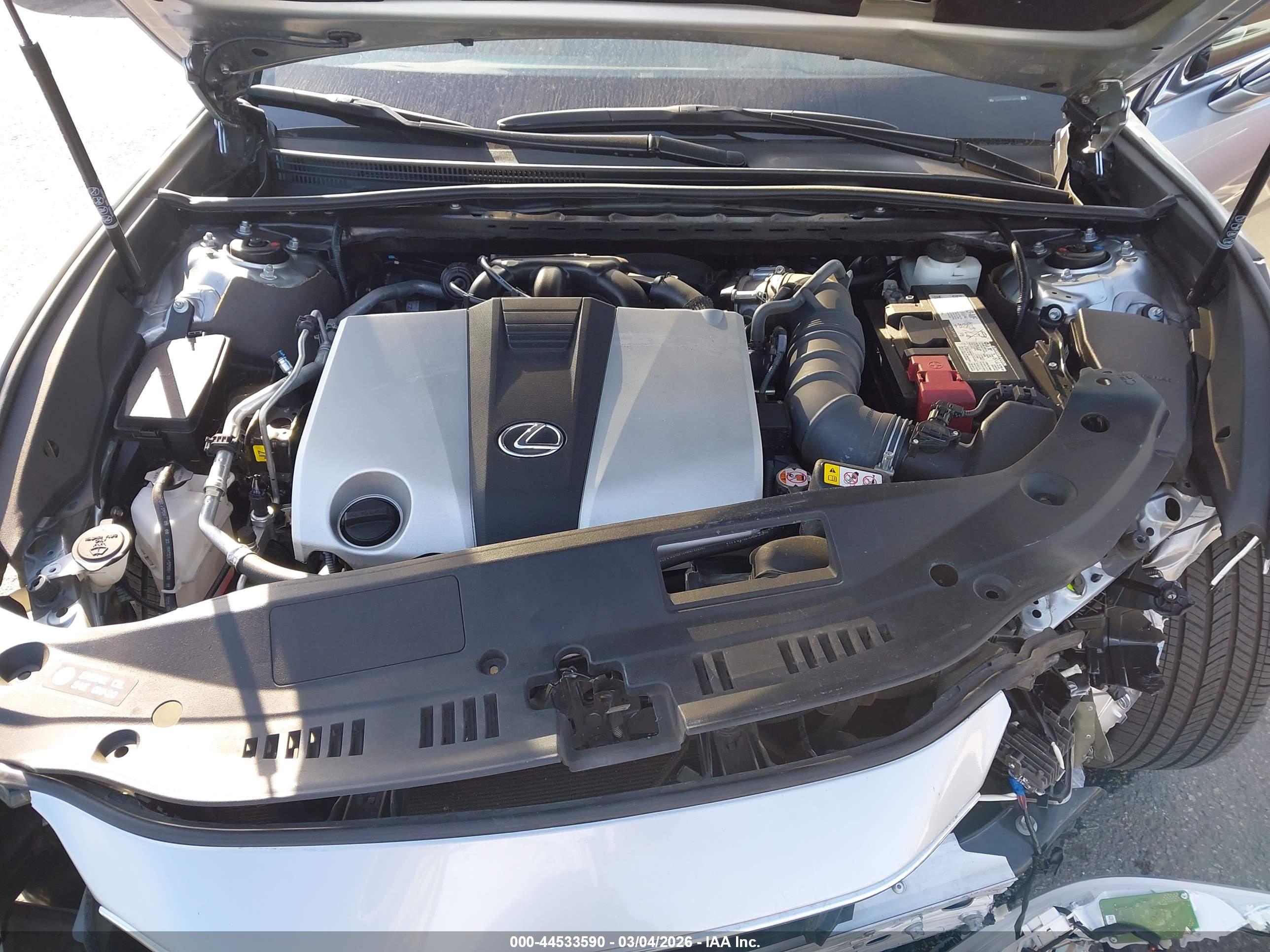 LEXUS ES image 10