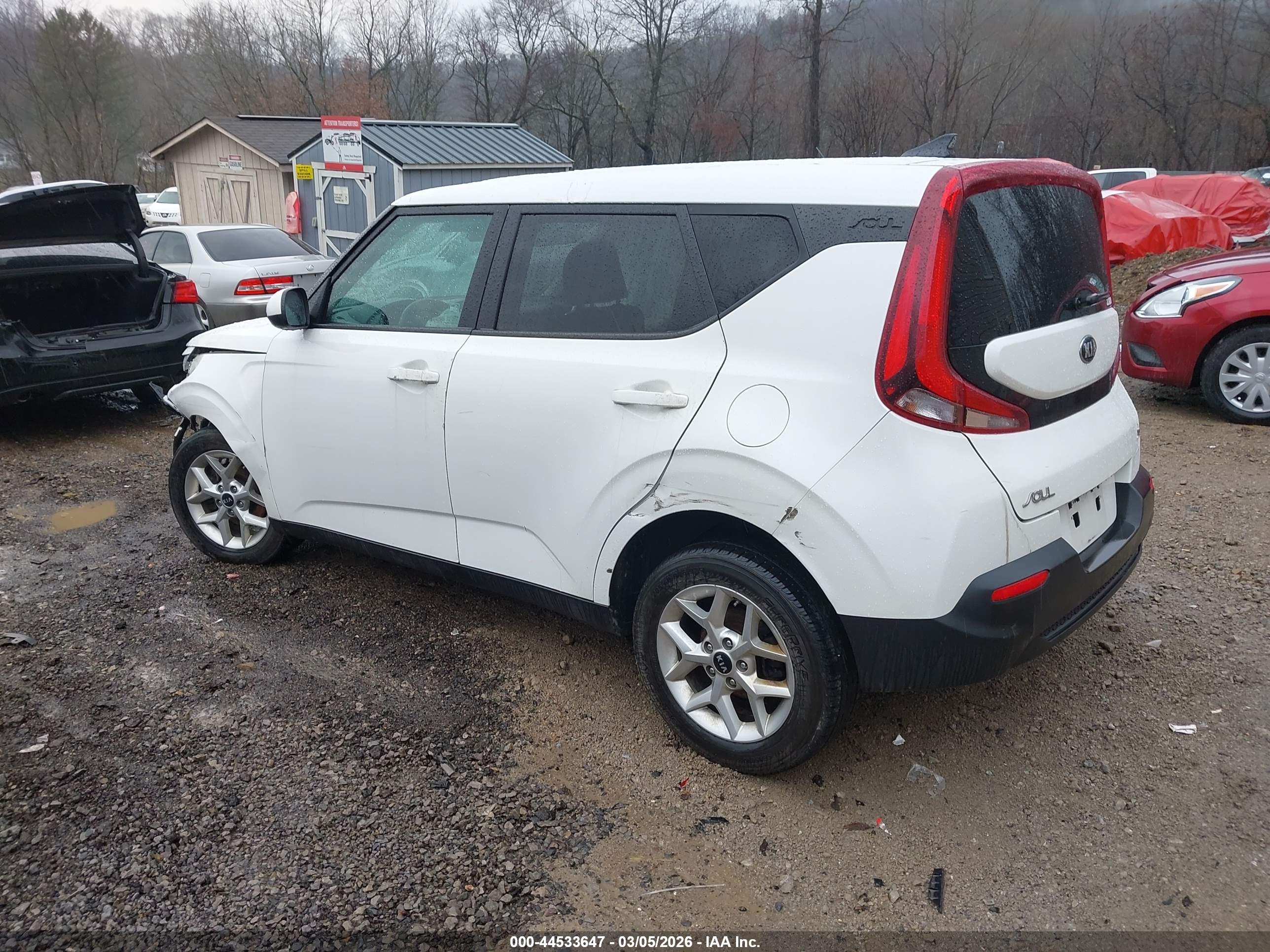 KIA SOUL image 3