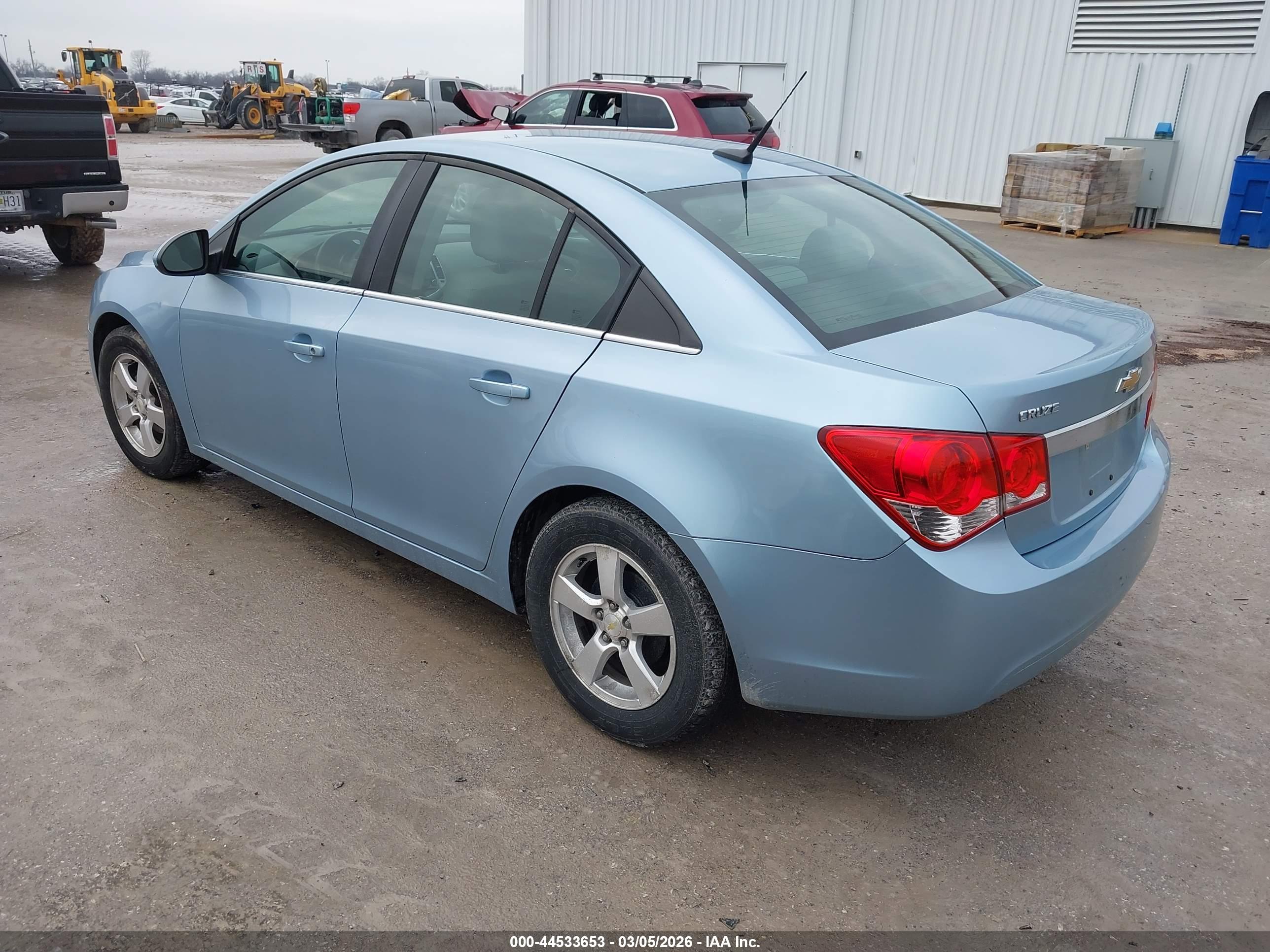 CHEVROLET CRUZE image 3
