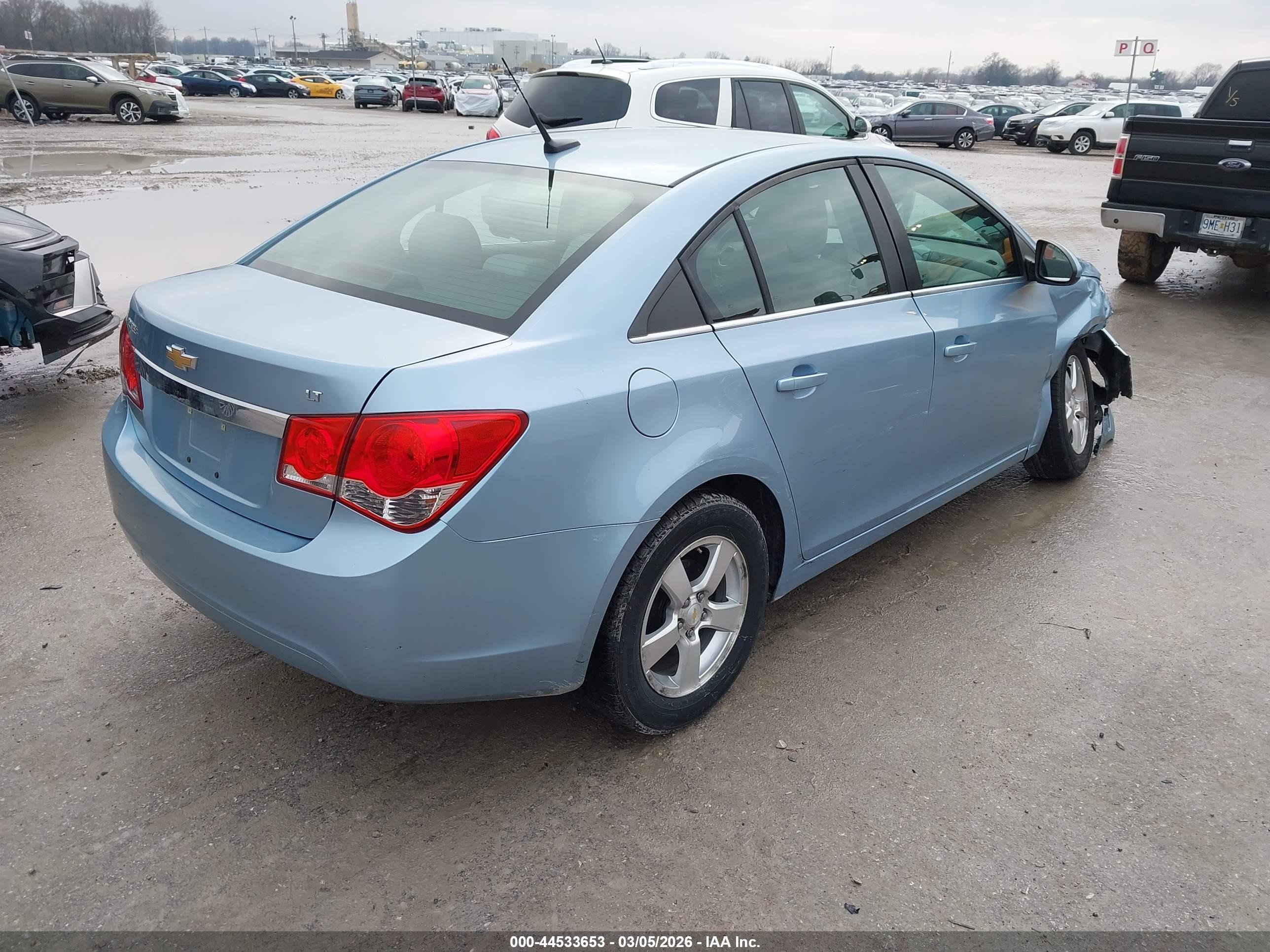 CHEVROLET CRUZE image 4