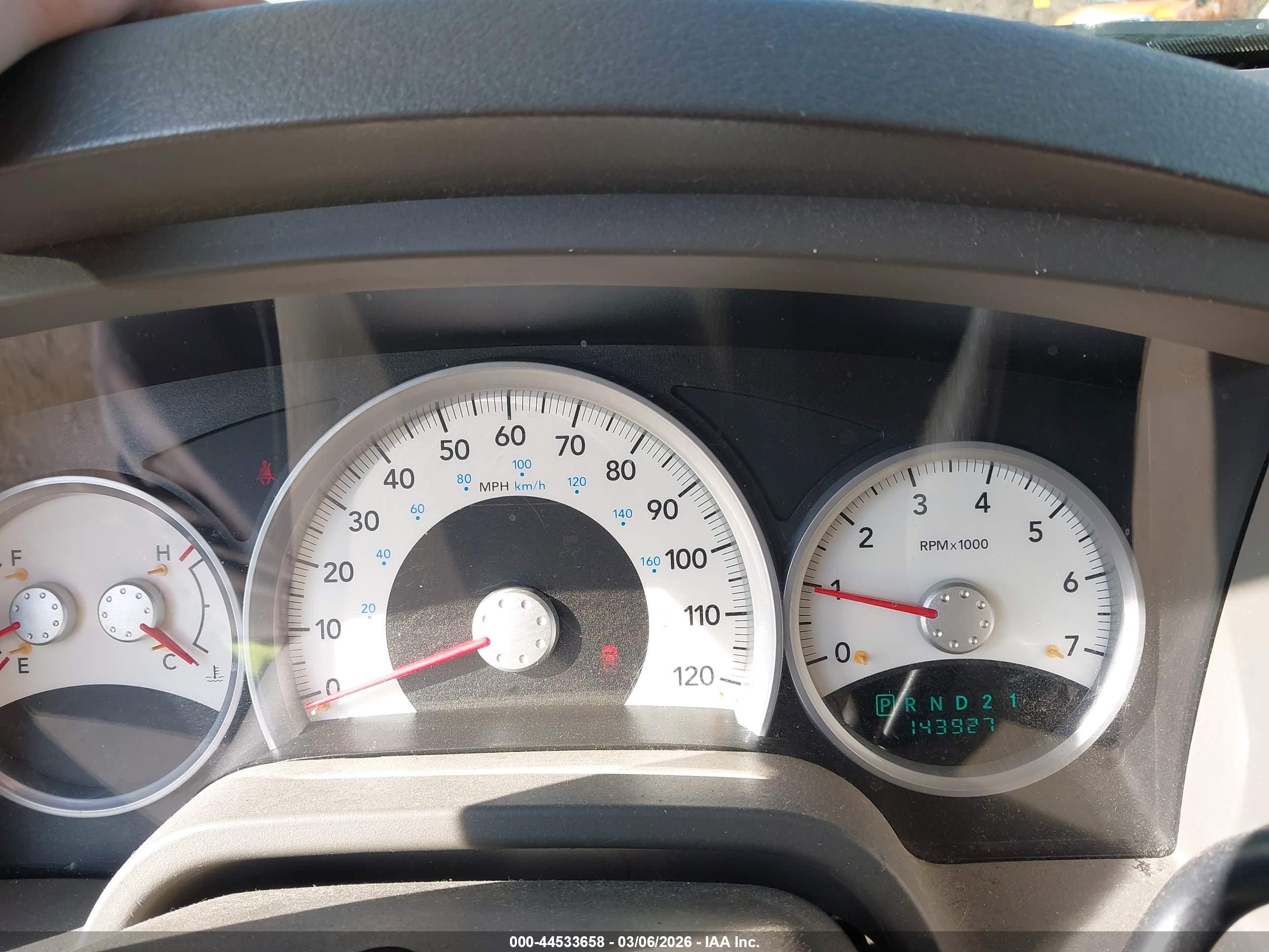 DODGE DAKOTA image 7
