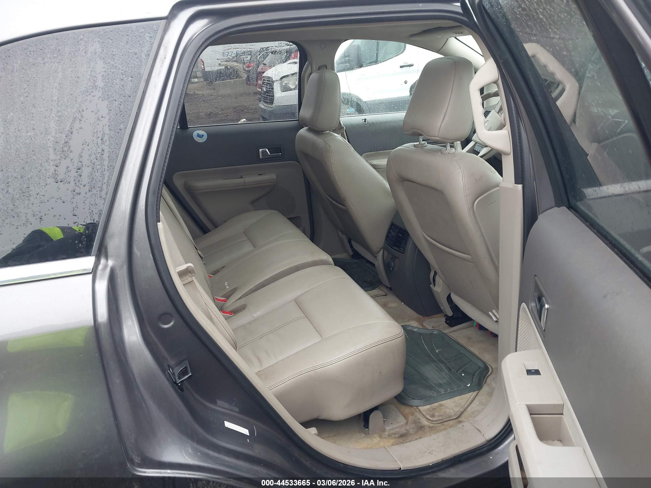 FORD EDGE image 8