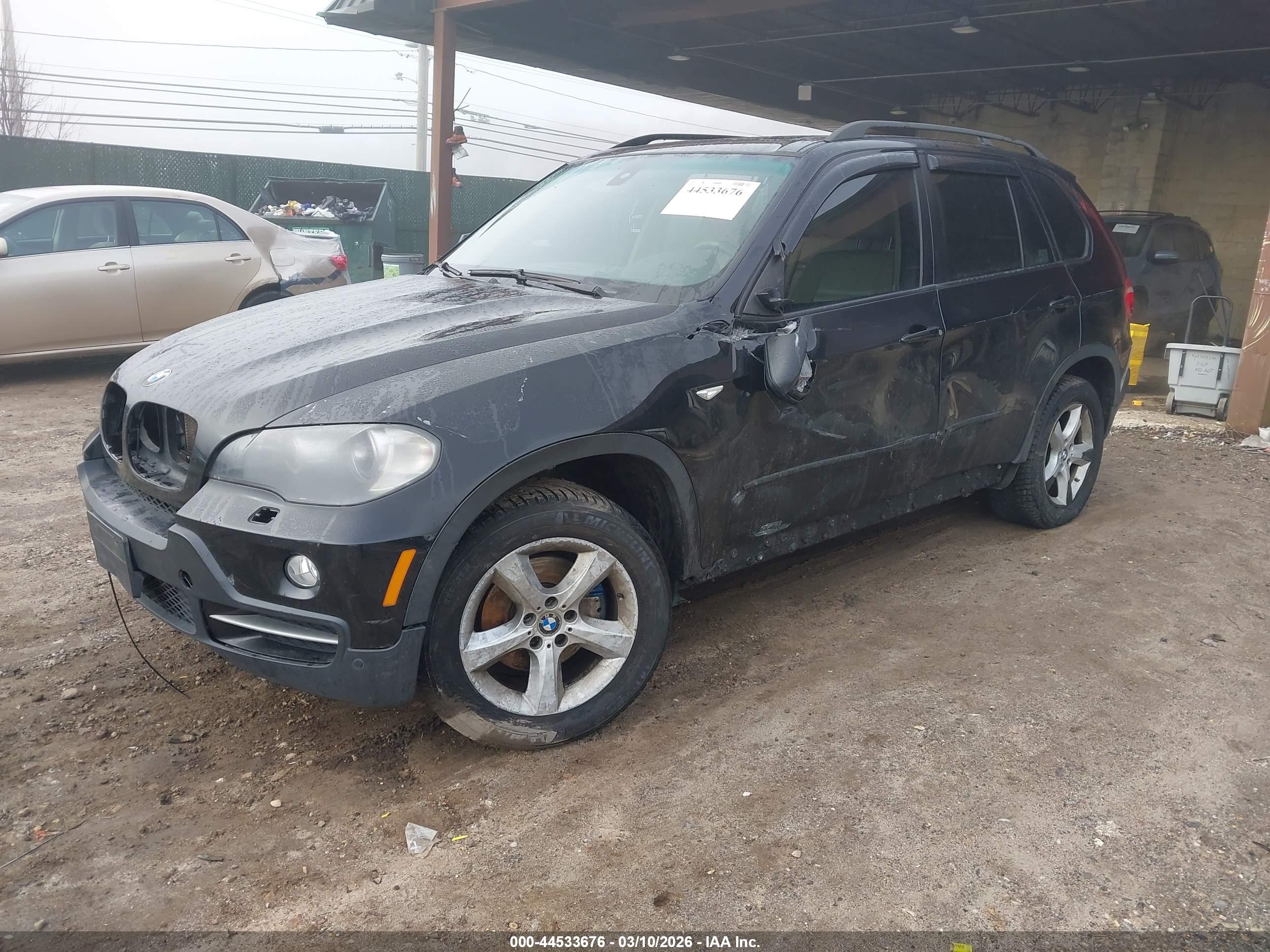 BMW X5 image 2