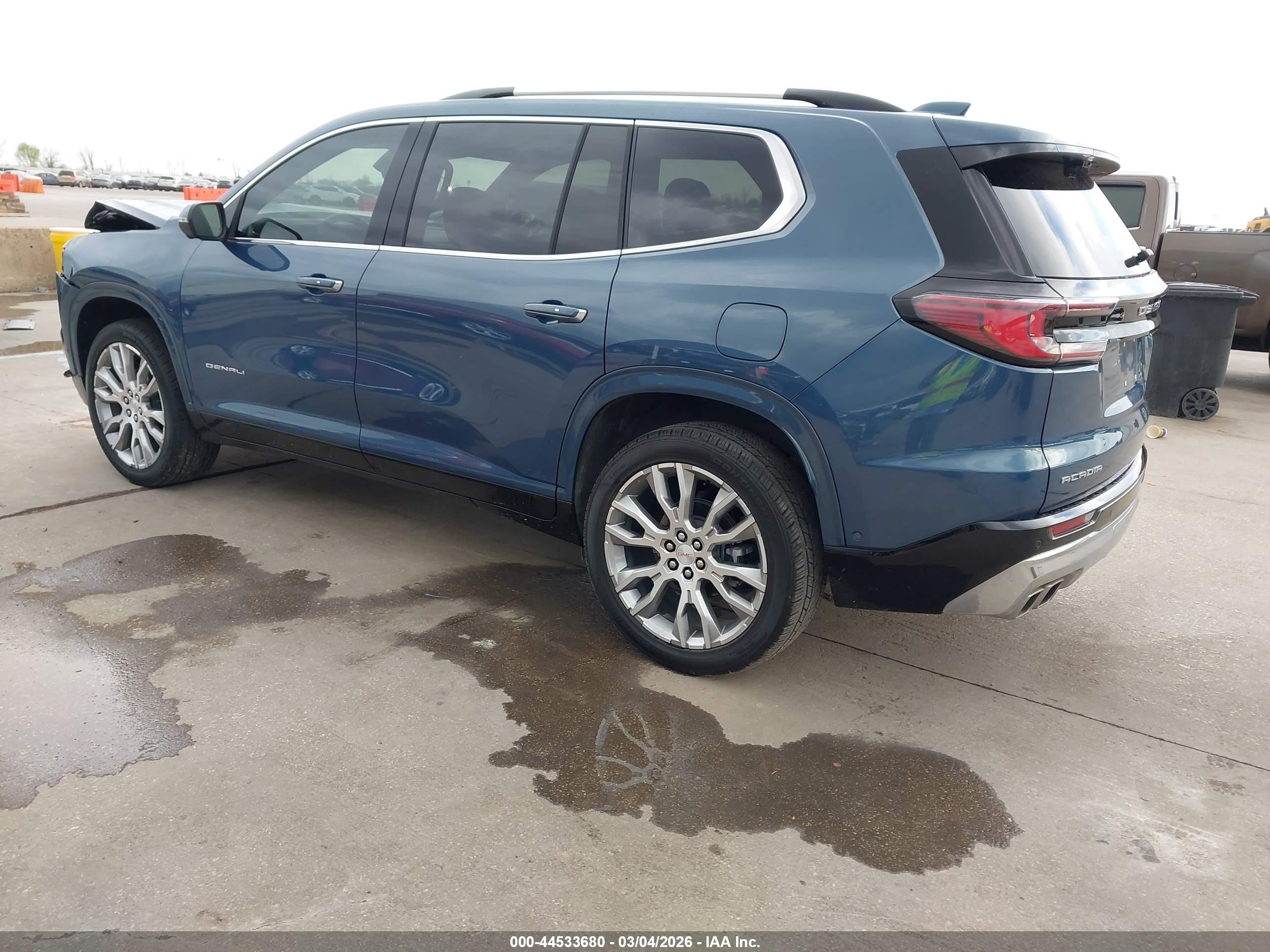 GMC ACADIA image 3