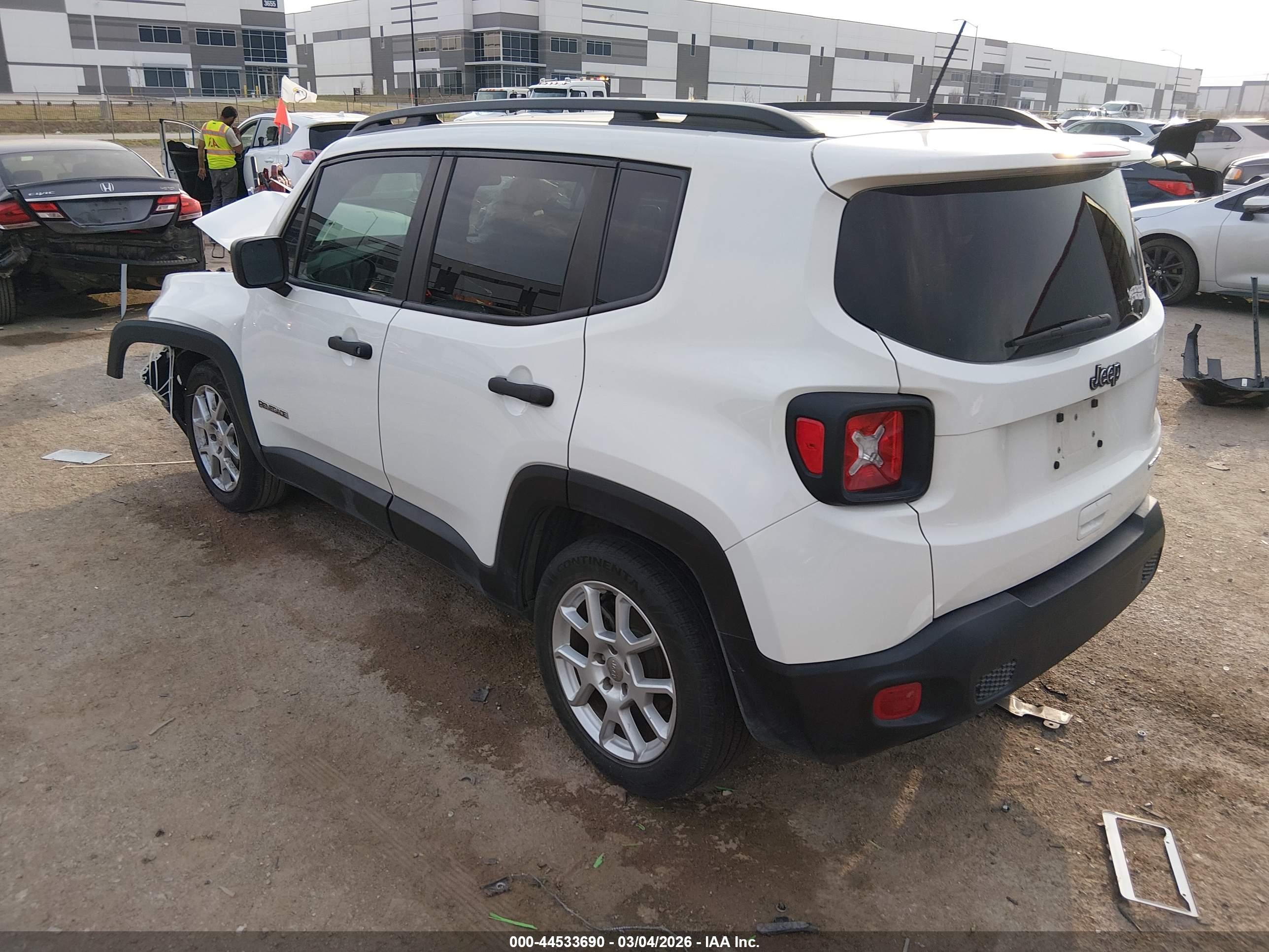 JEEP RENEGADE image 3