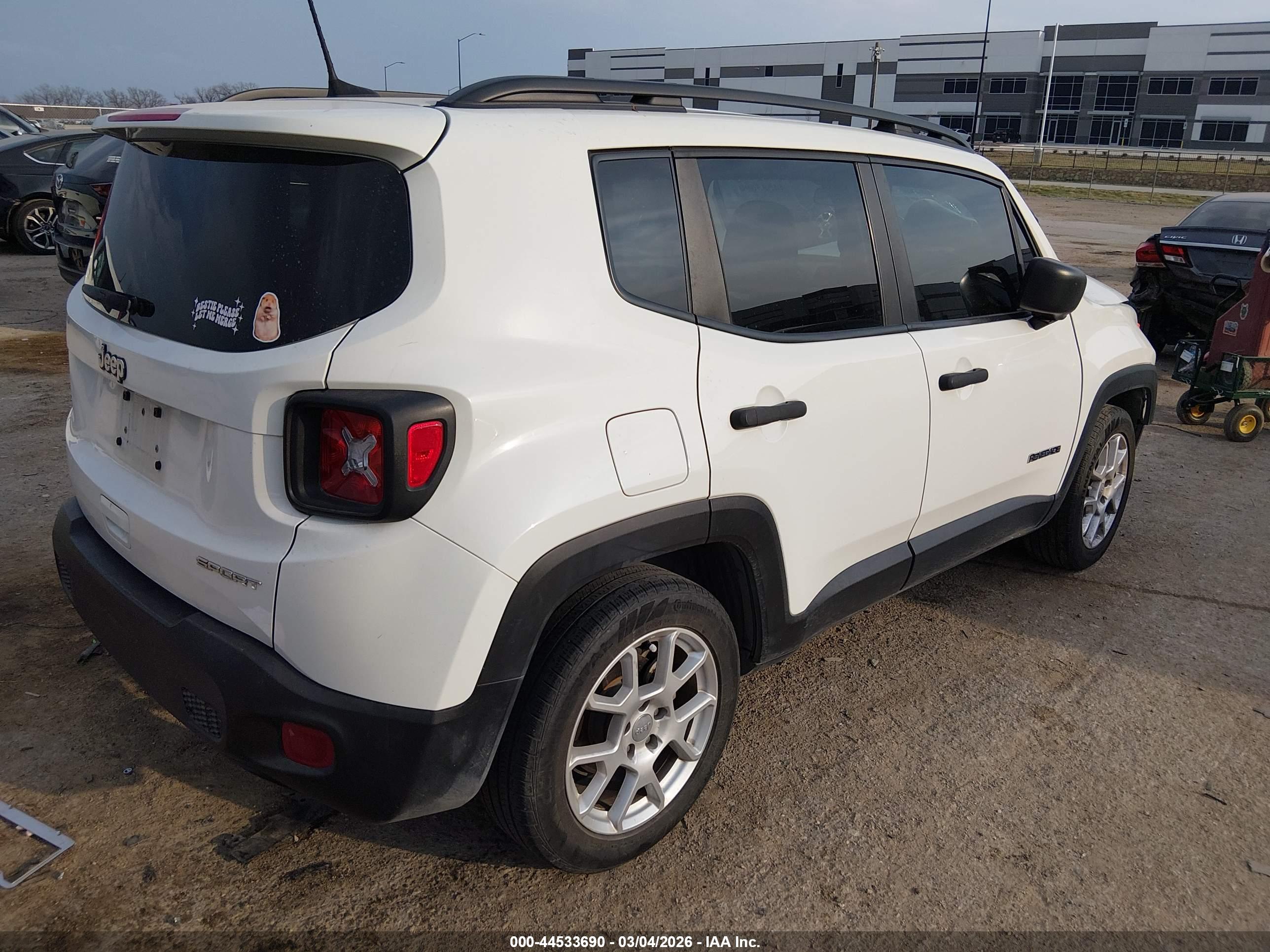 JEEP RENEGADE image 4