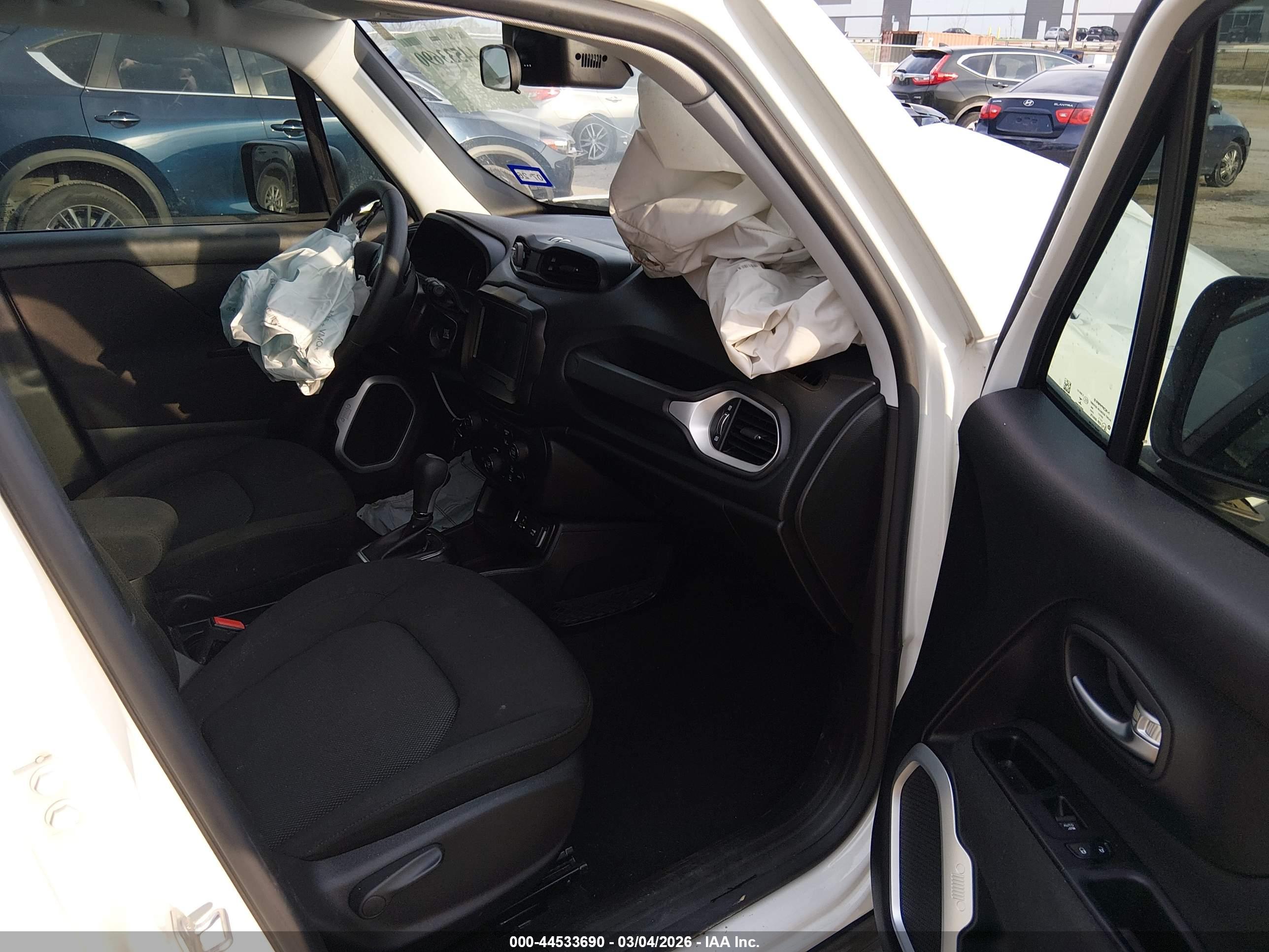 JEEP RENEGADE image 5