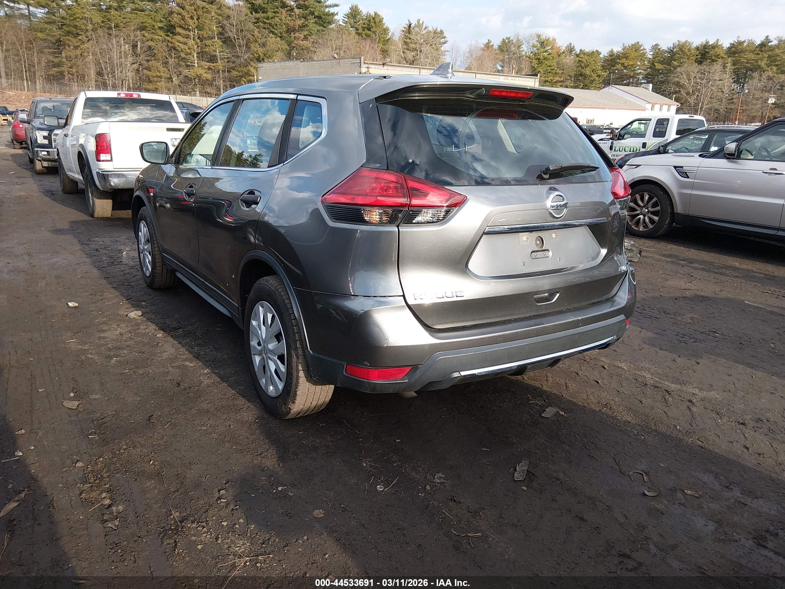 NISSAN ROGUE image 3