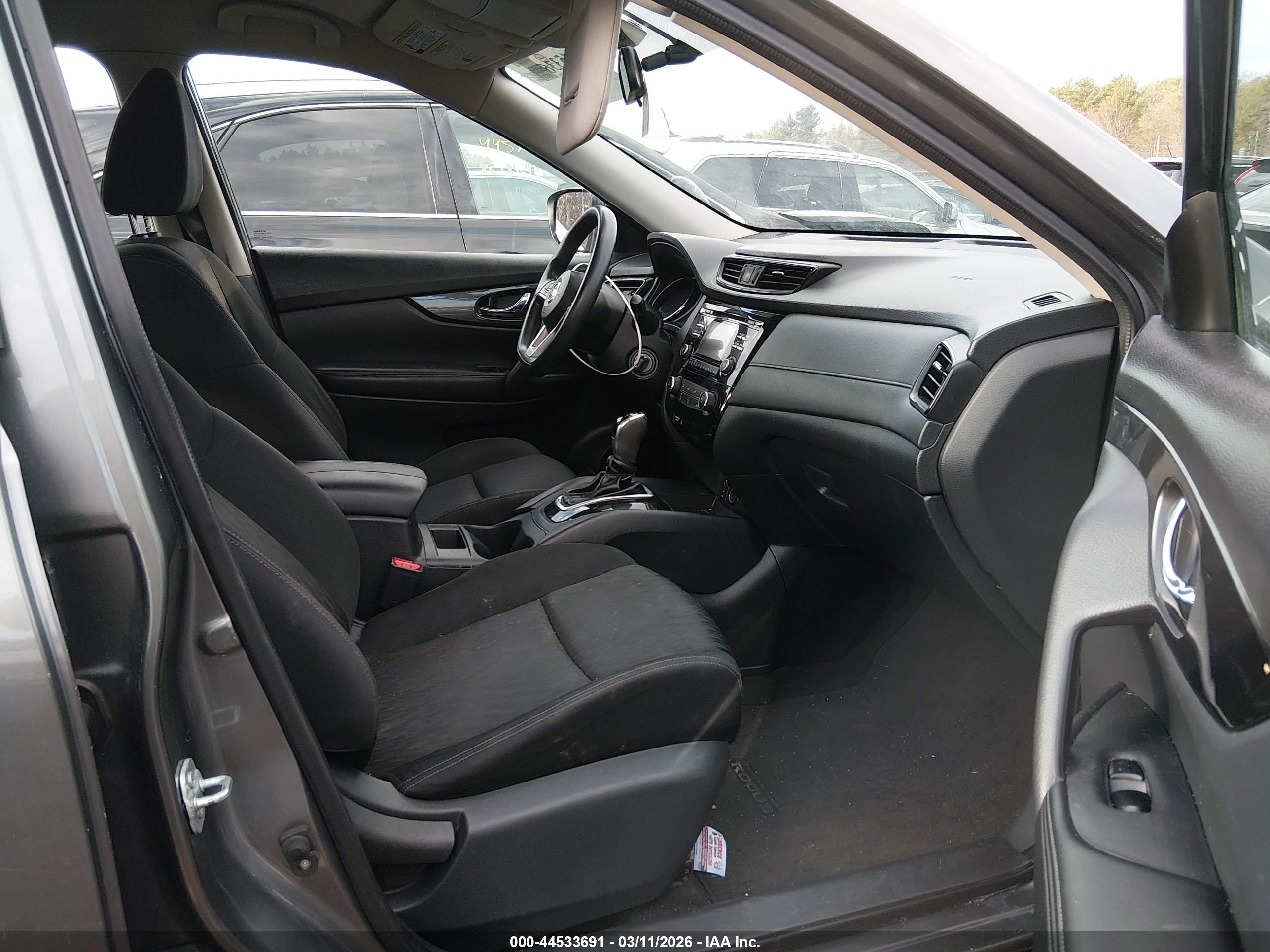 NISSAN ROGUE image 5