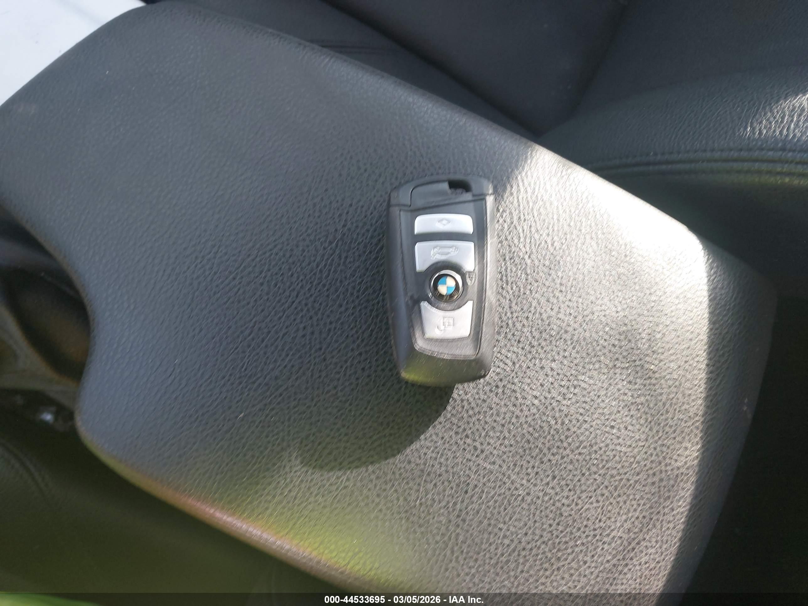 BMW 328I image 11