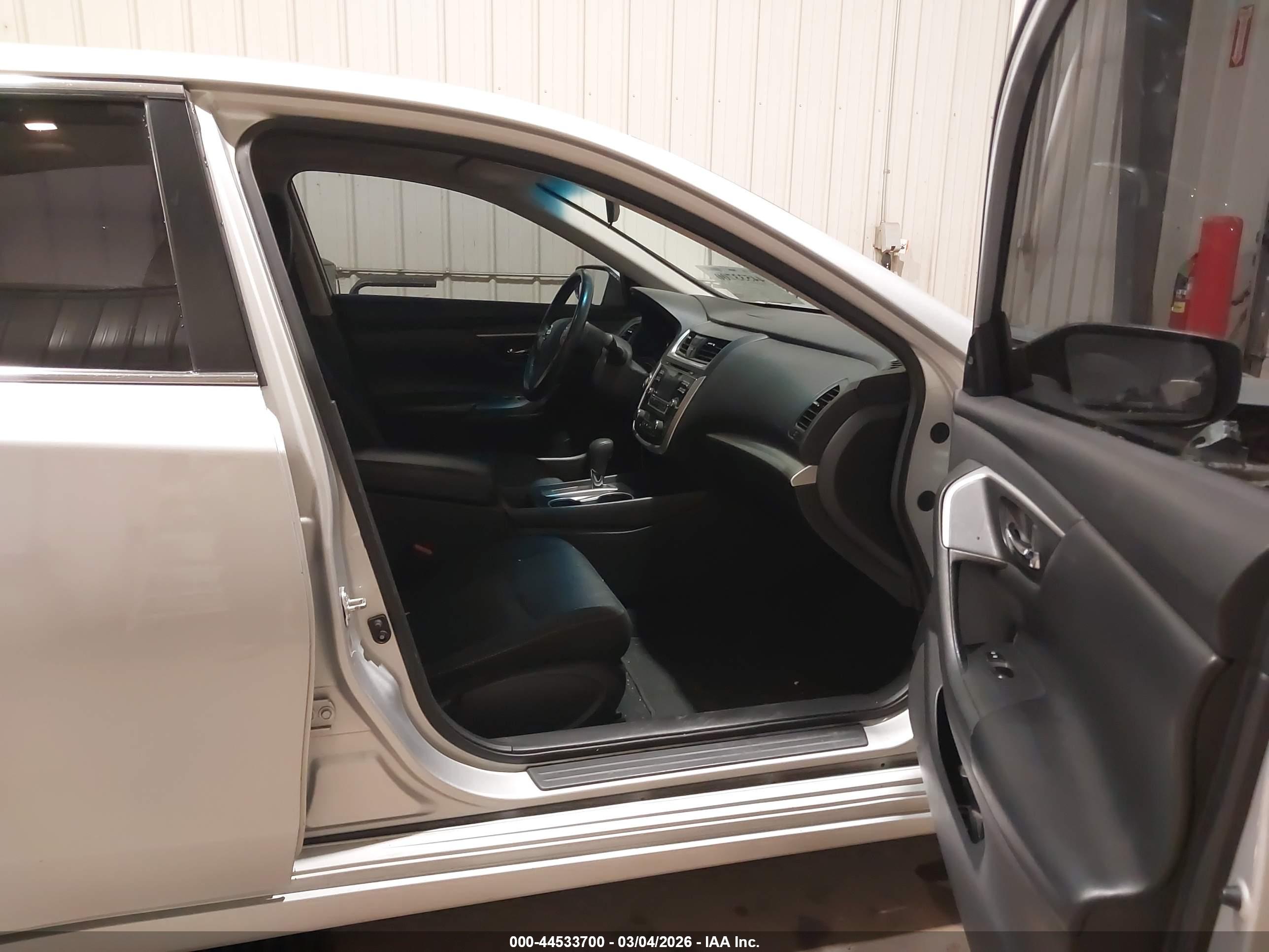 NISSAN ALTIMA image 5