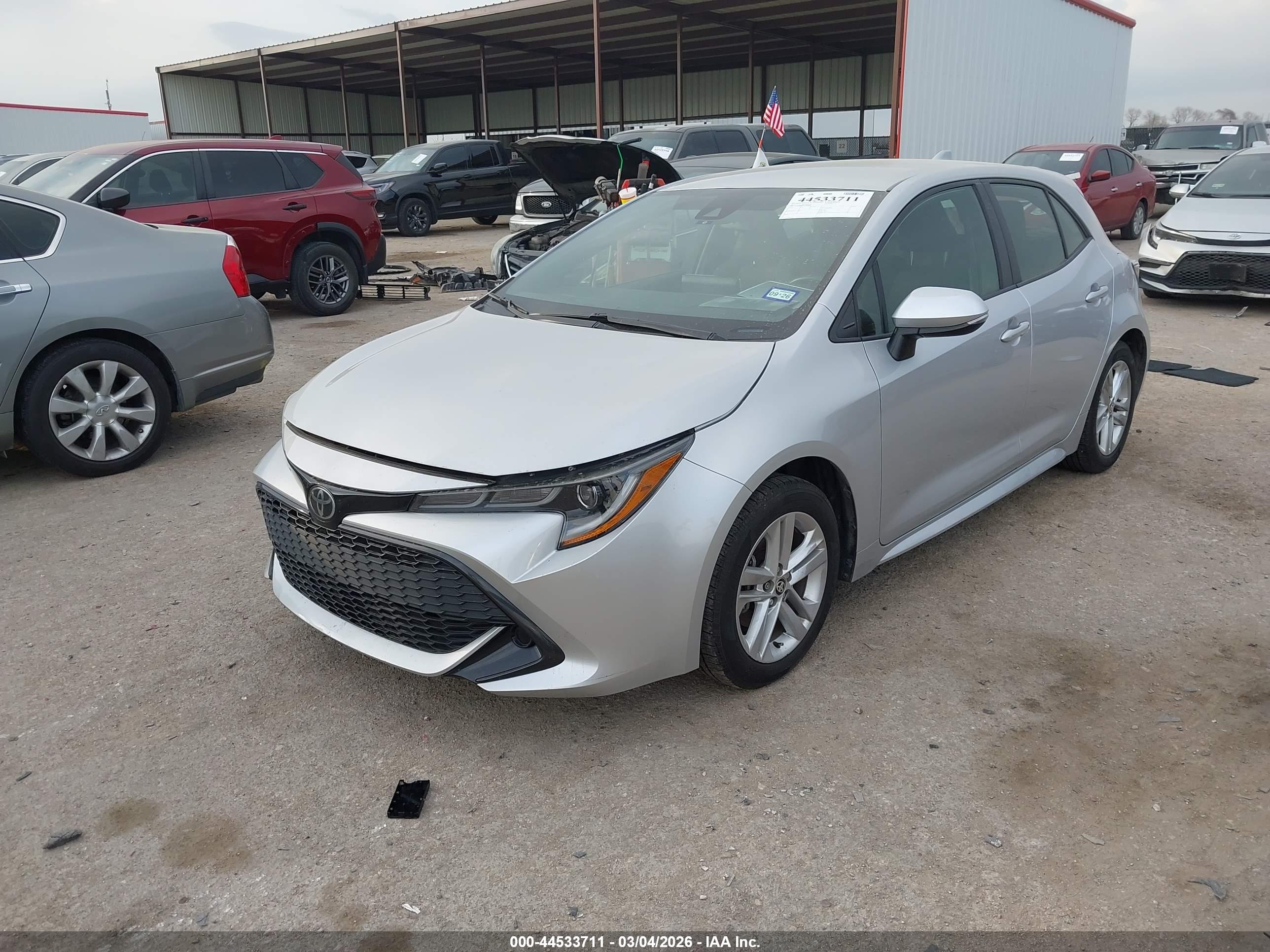 TOYOTA COROLLA image 2