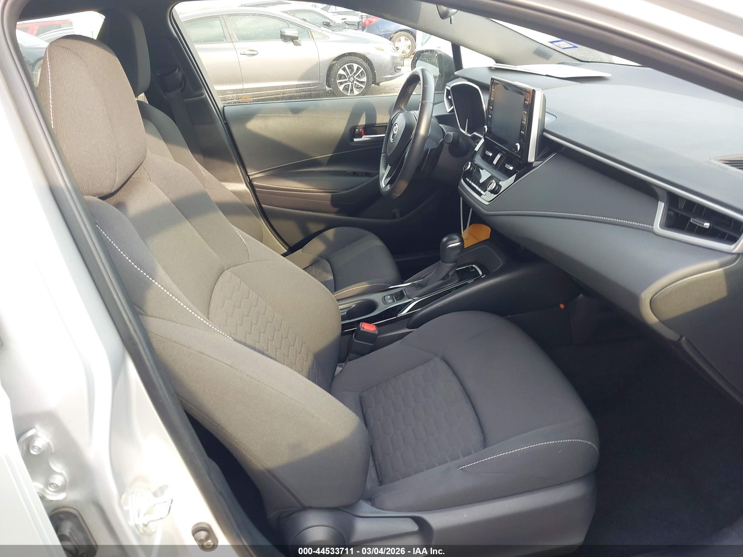 TOYOTA COROLLA image 5