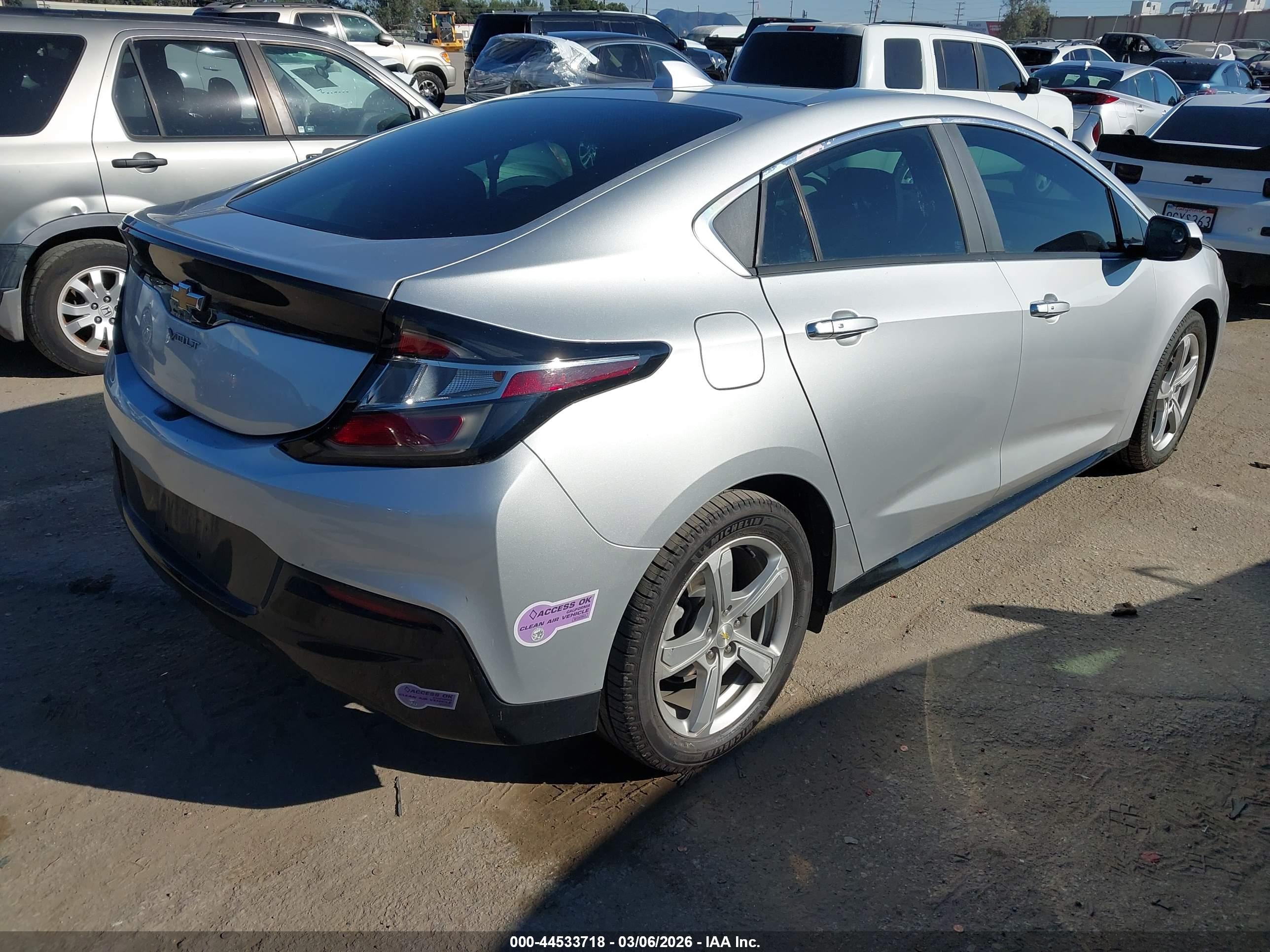 CHEVROLET VOLT image 4