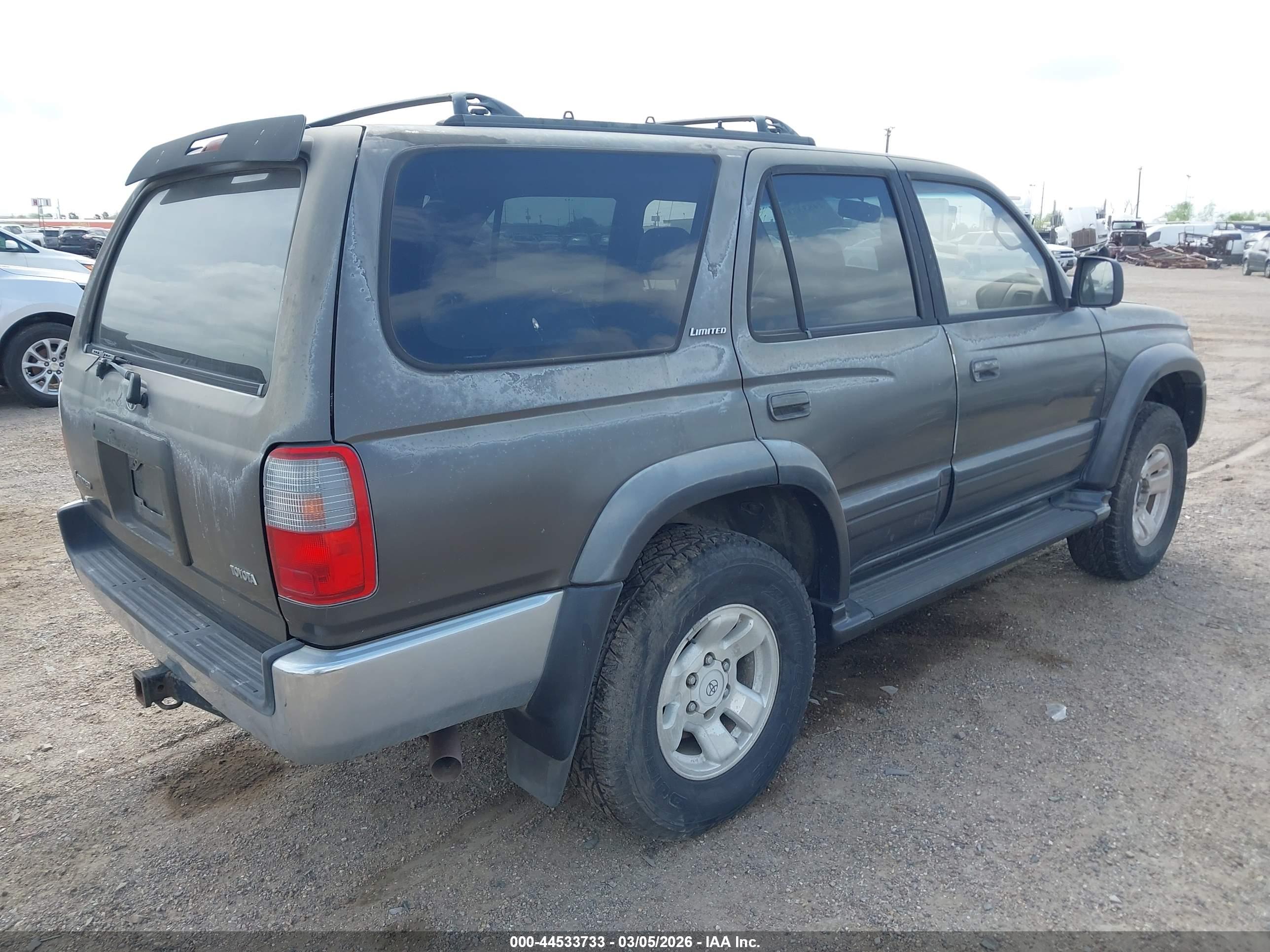 TOYOTA 4RUNNER image 4