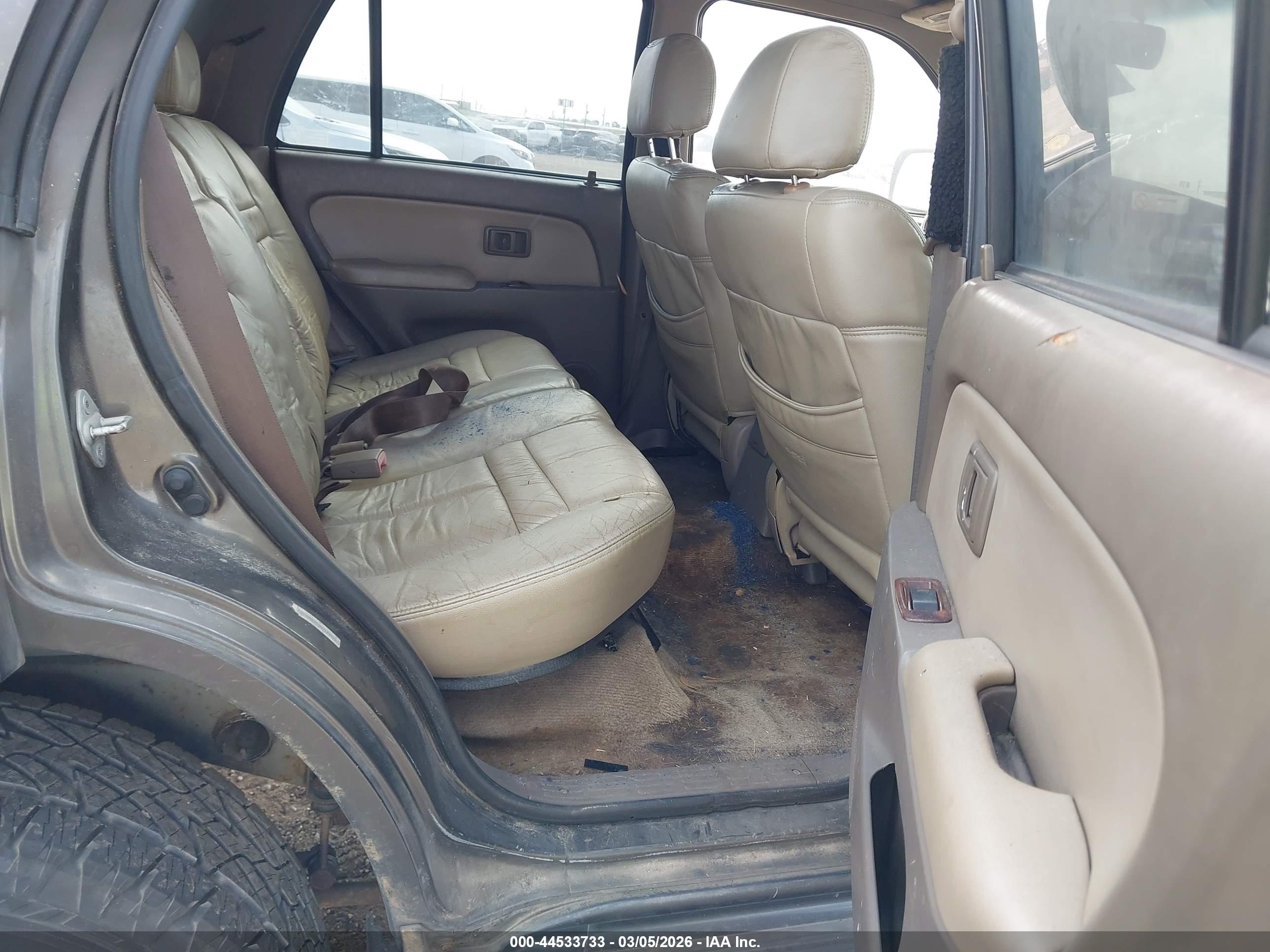 TOYOTA 4RUNNER image 8