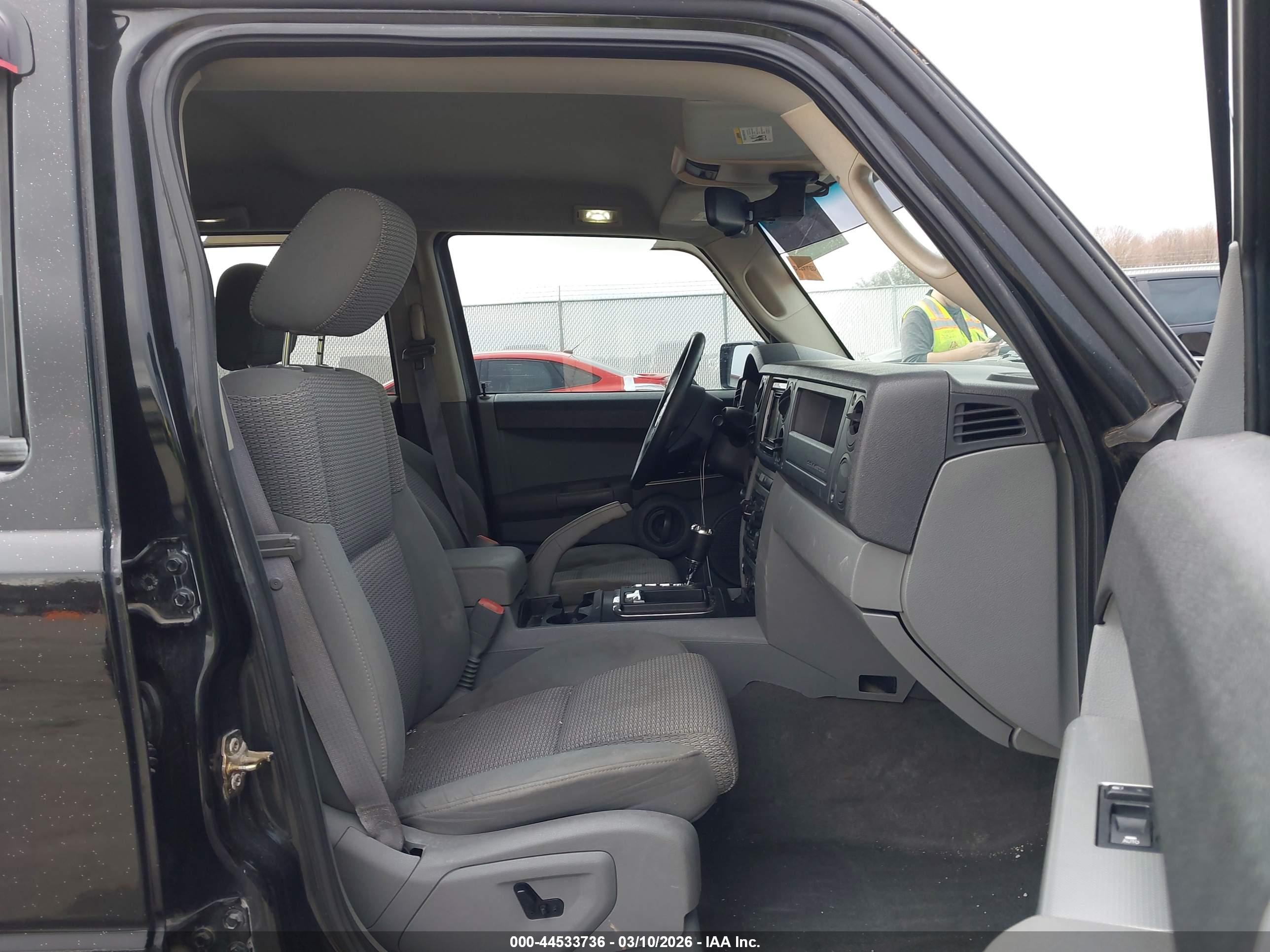 JEEP COMMANDER image 5