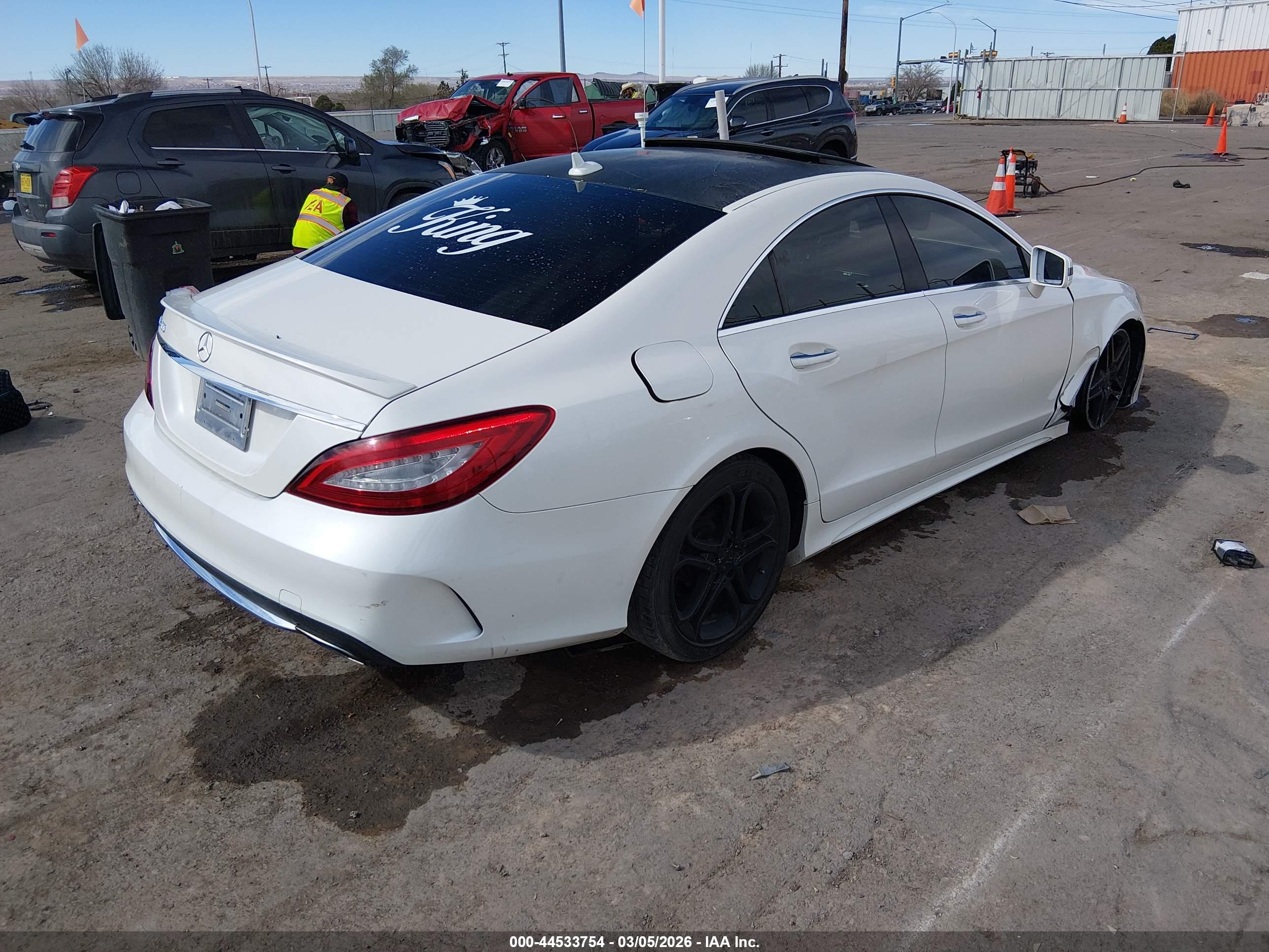 MERCEDES-BENZ CLS image 4