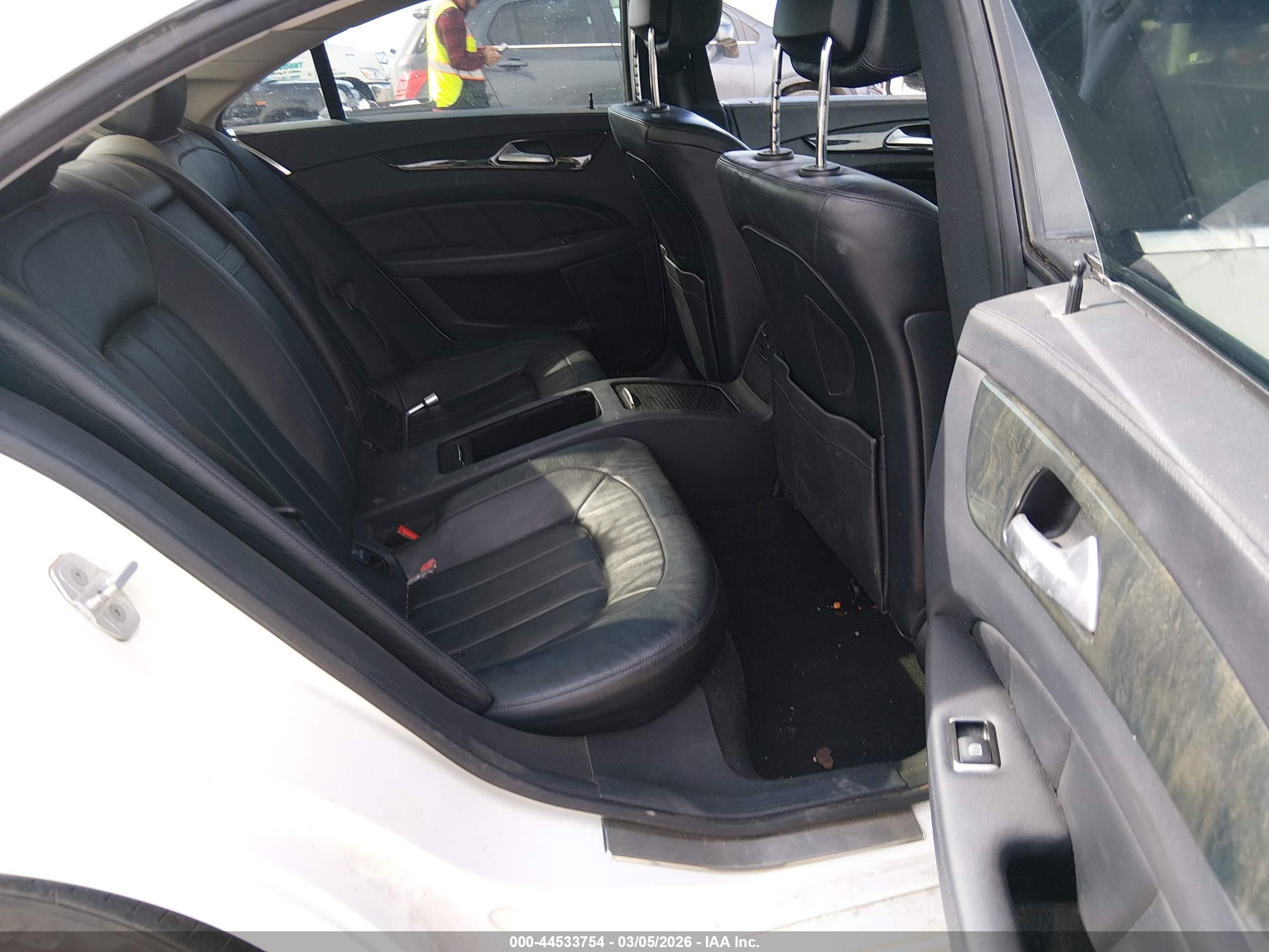 MERCEDES-BENZ CLS image 8