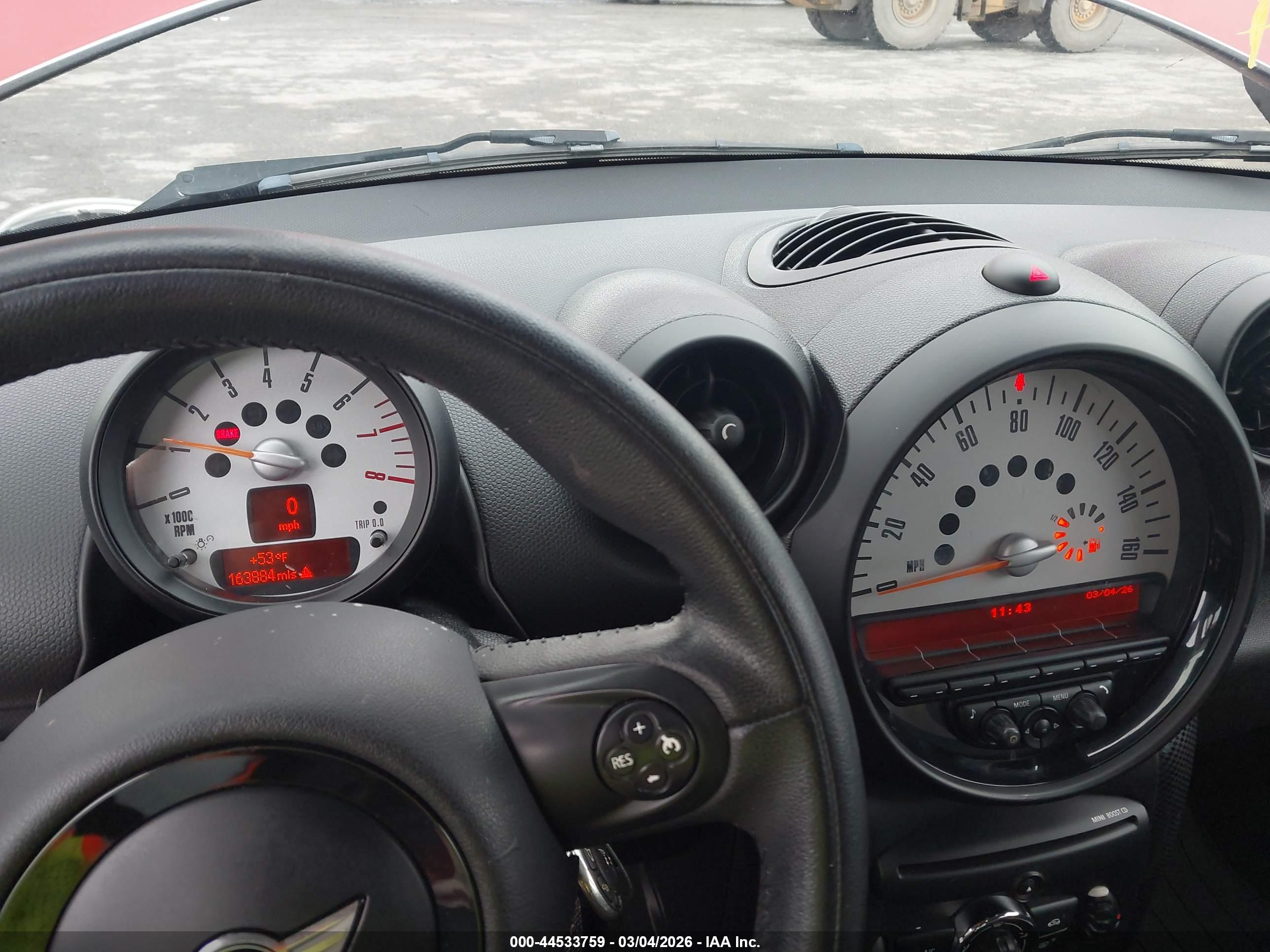 MINI COUNTRYMAN image 7