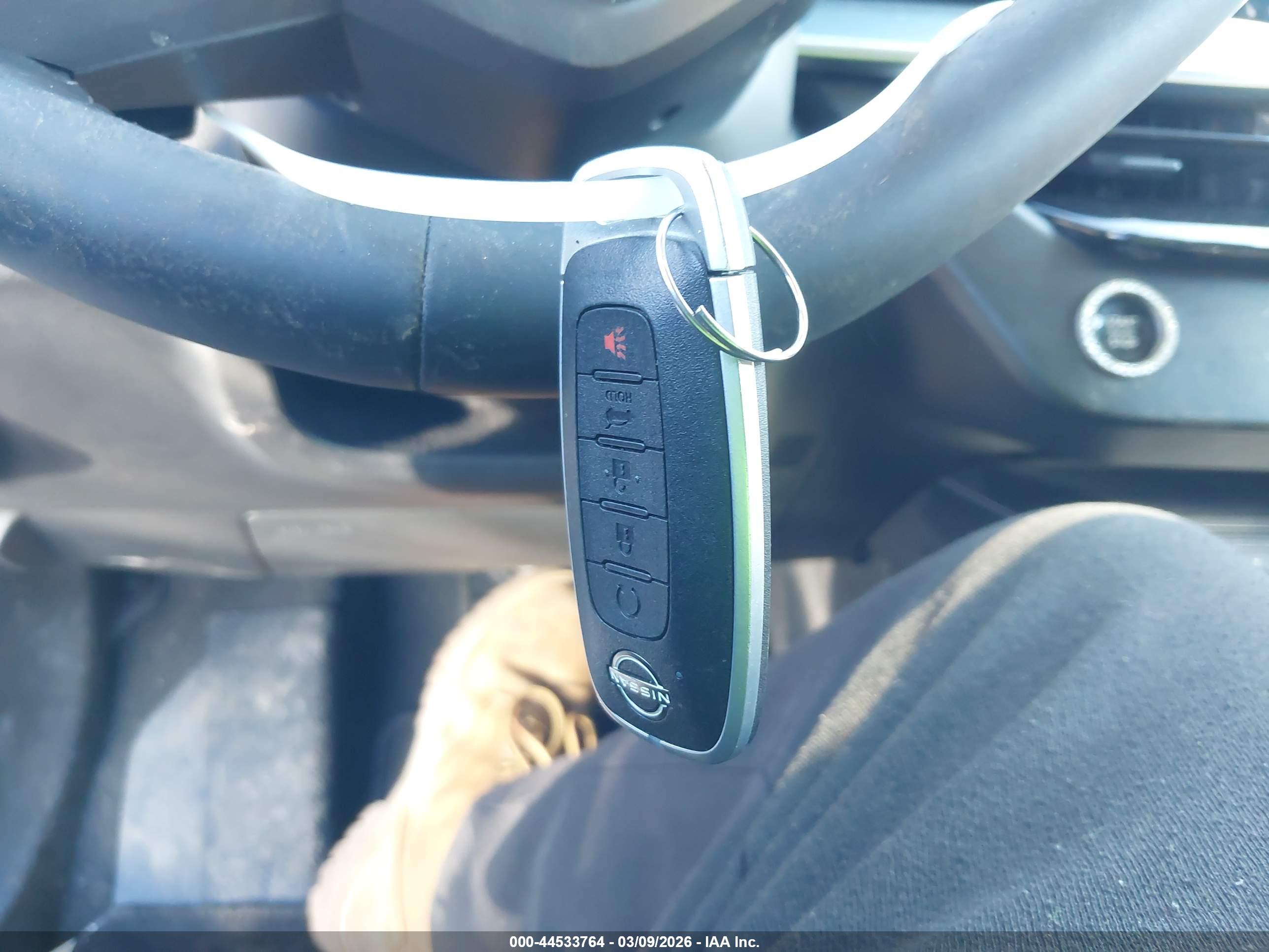 NISSAN MURANO image 11