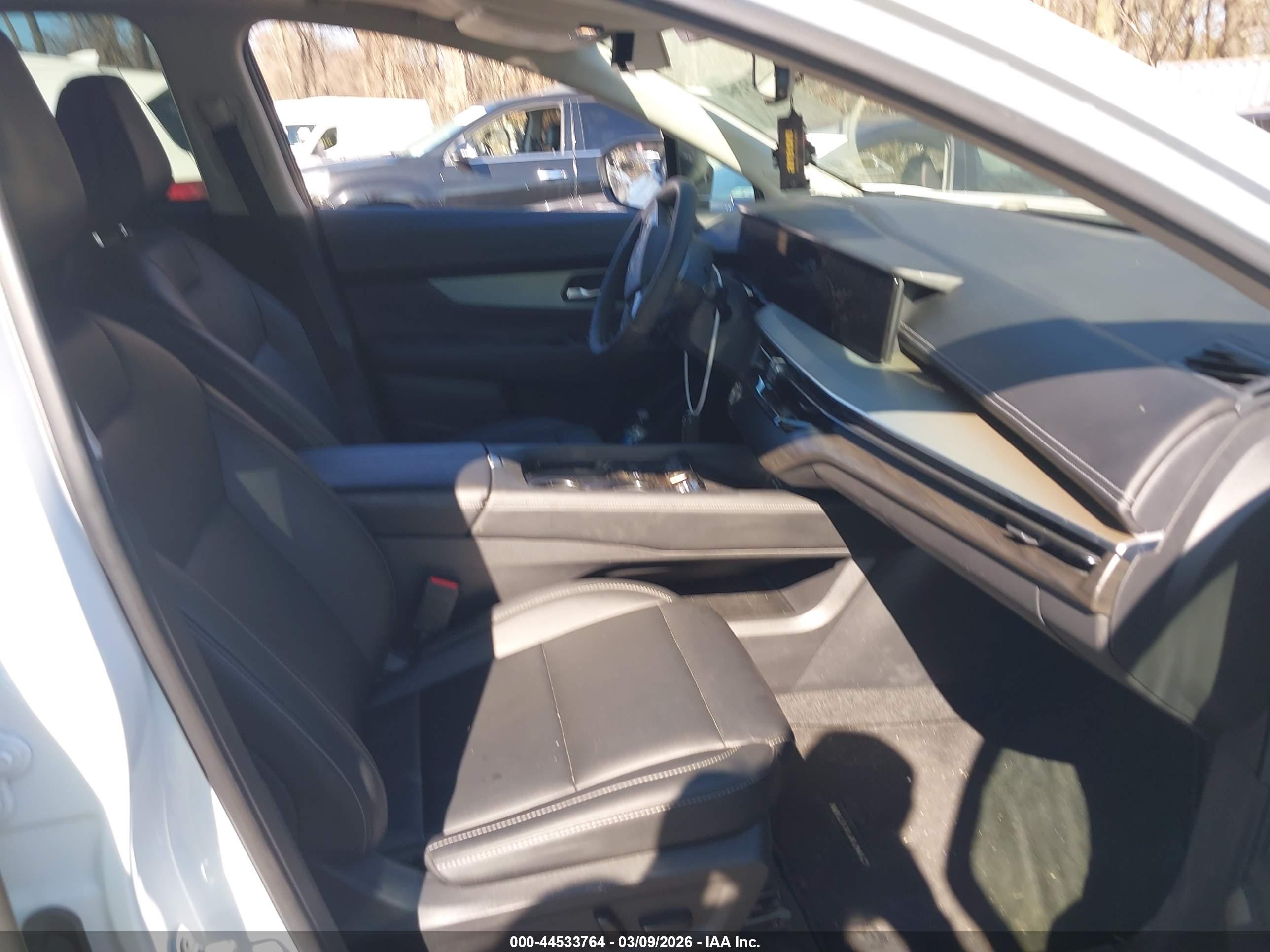 NISSAN MURANO image 5