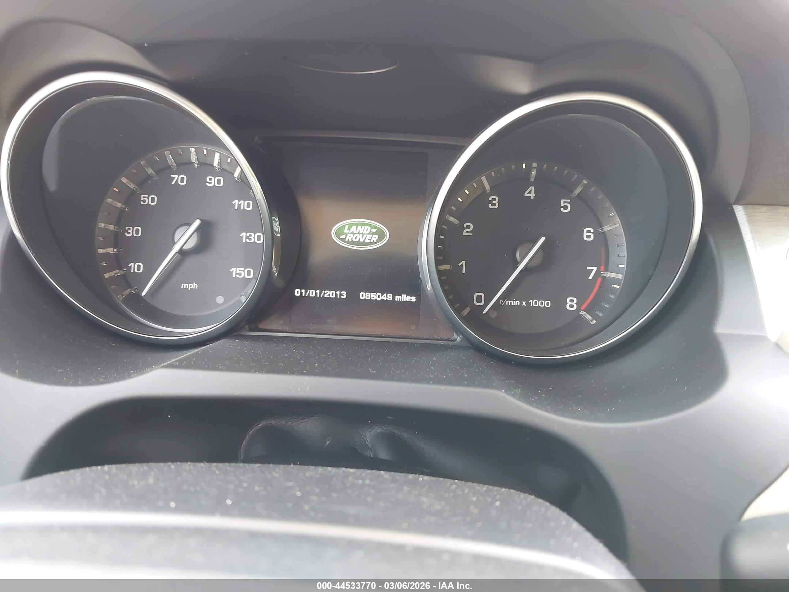 LAND ROVER image 7