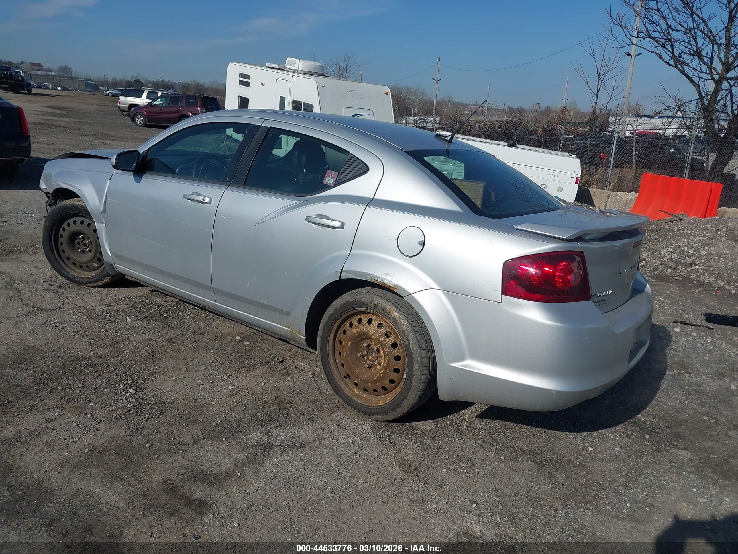 DODGE AVENGER image 3