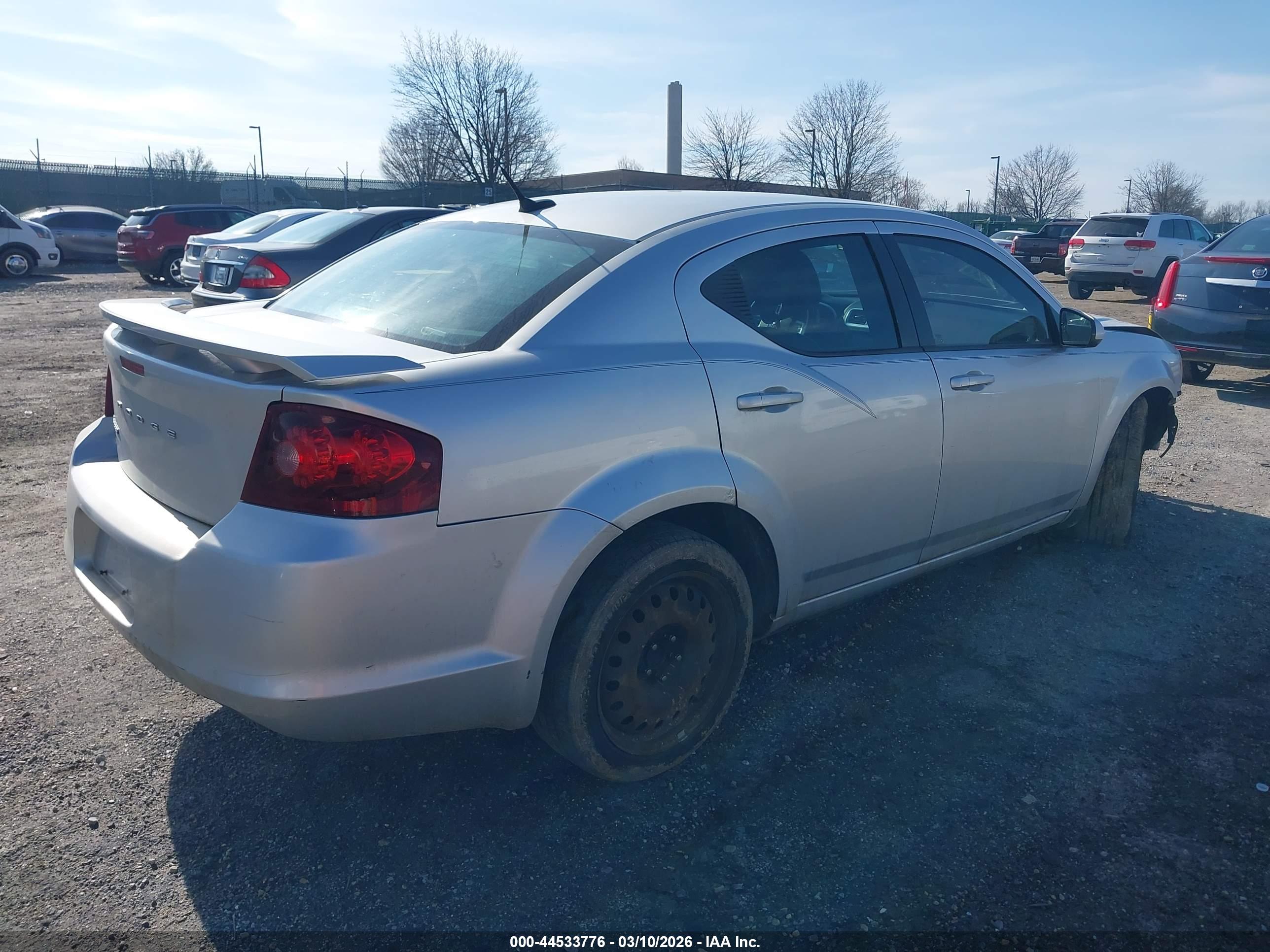 DODGE AVENGER image 4
