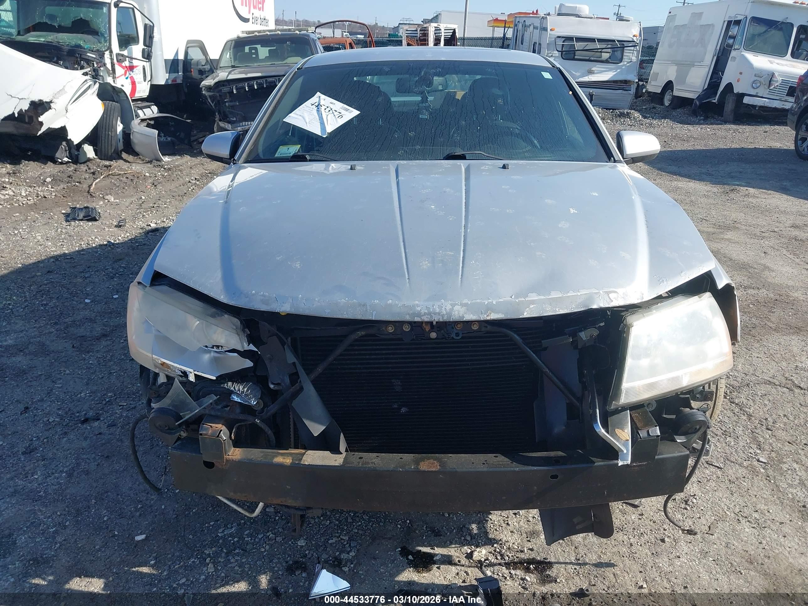 DODGE AVENGER image 6