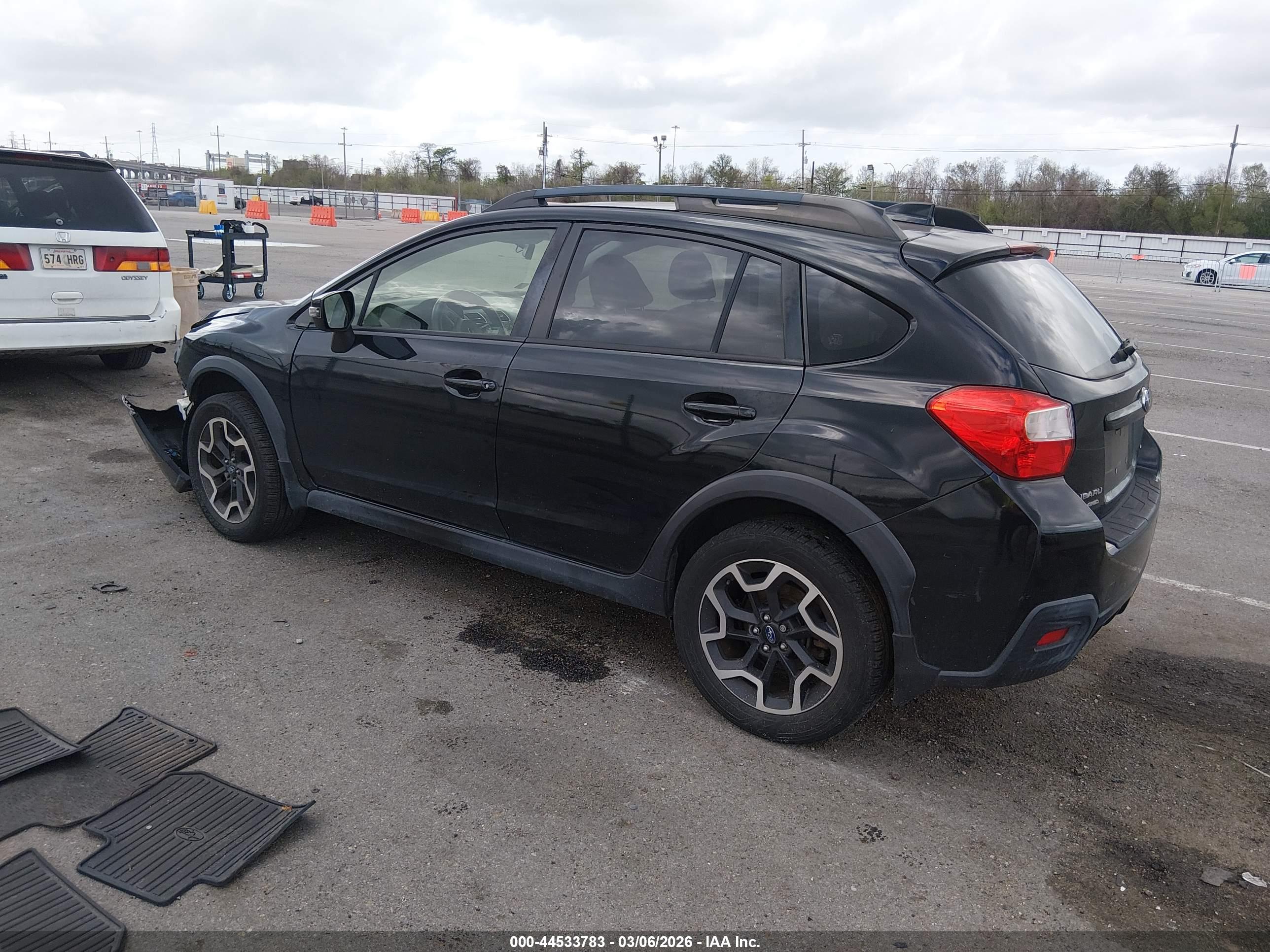 SUBARU CROSSTREK image 3