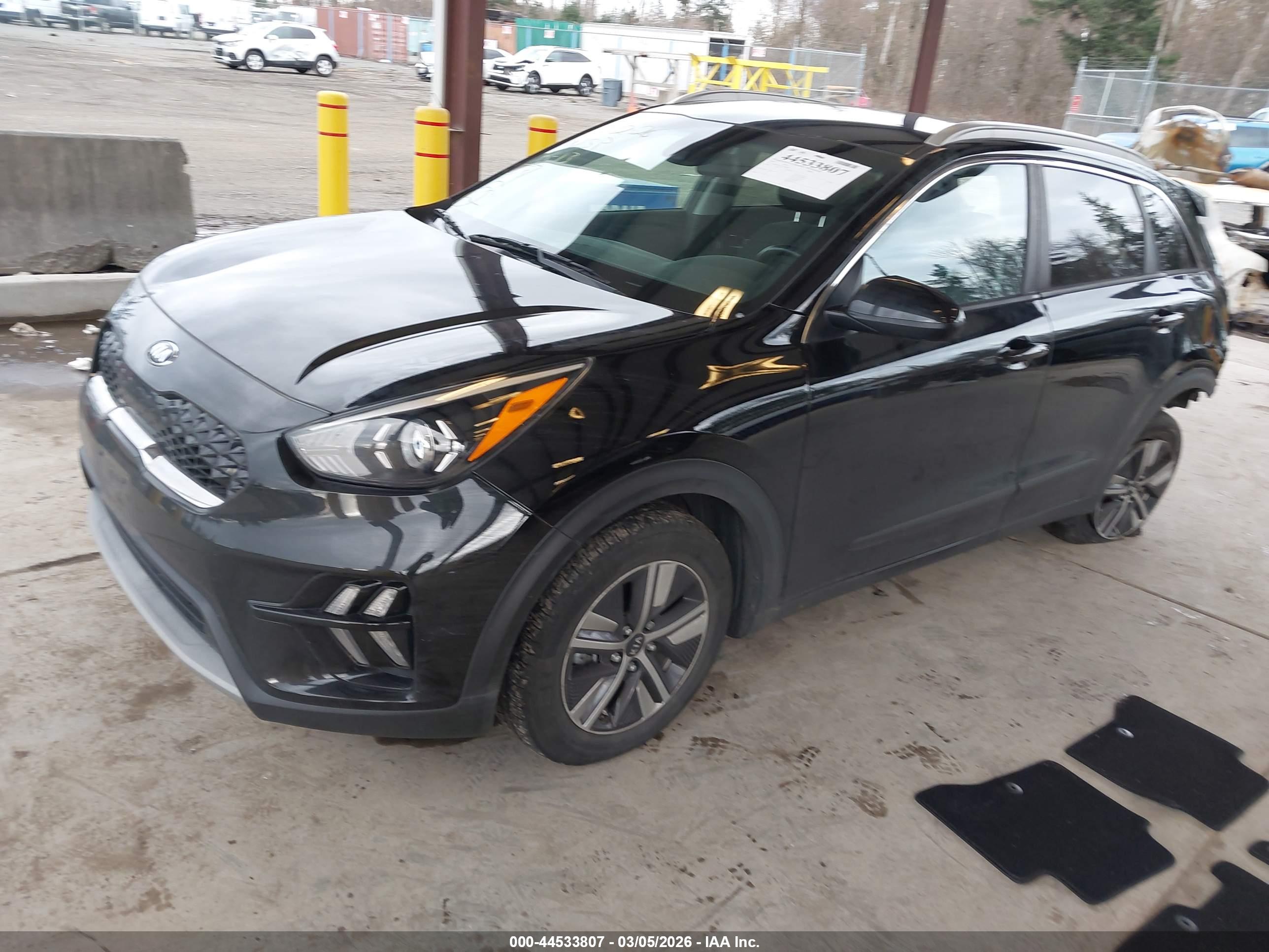 KIA NIRO image 2