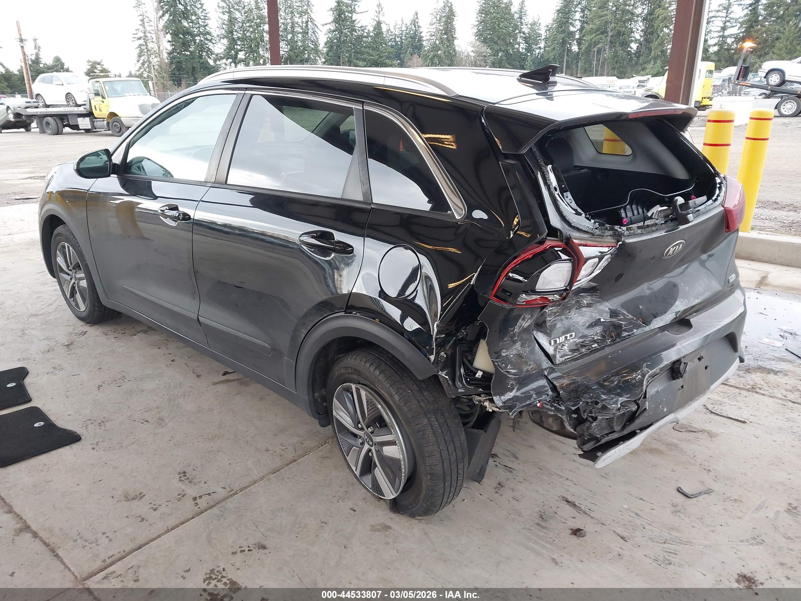 KIA NIRO image 3