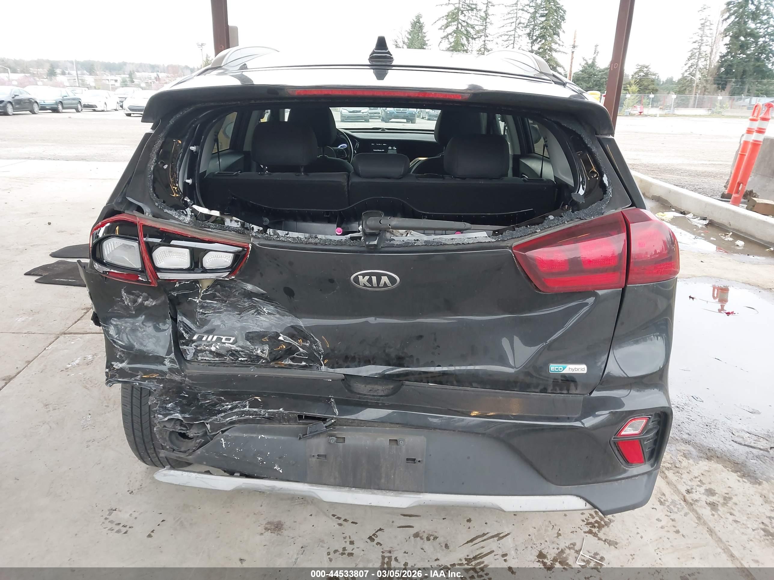 KIA NIRO image 6