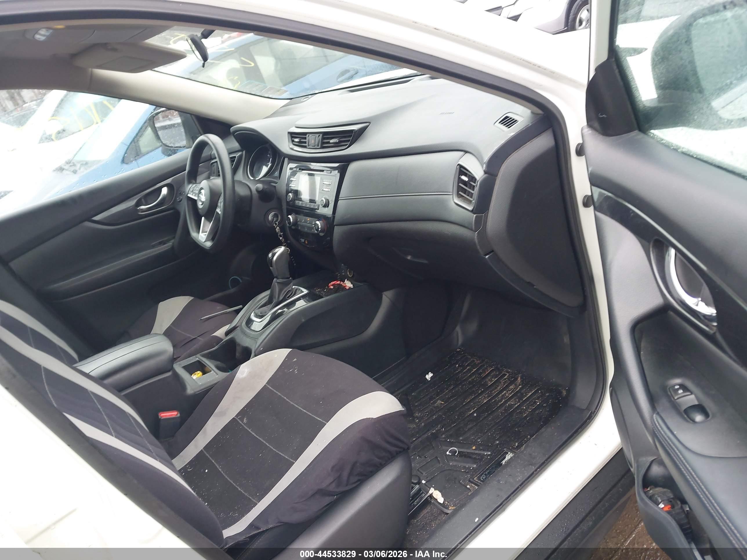 NISSAN ROGUE image 5