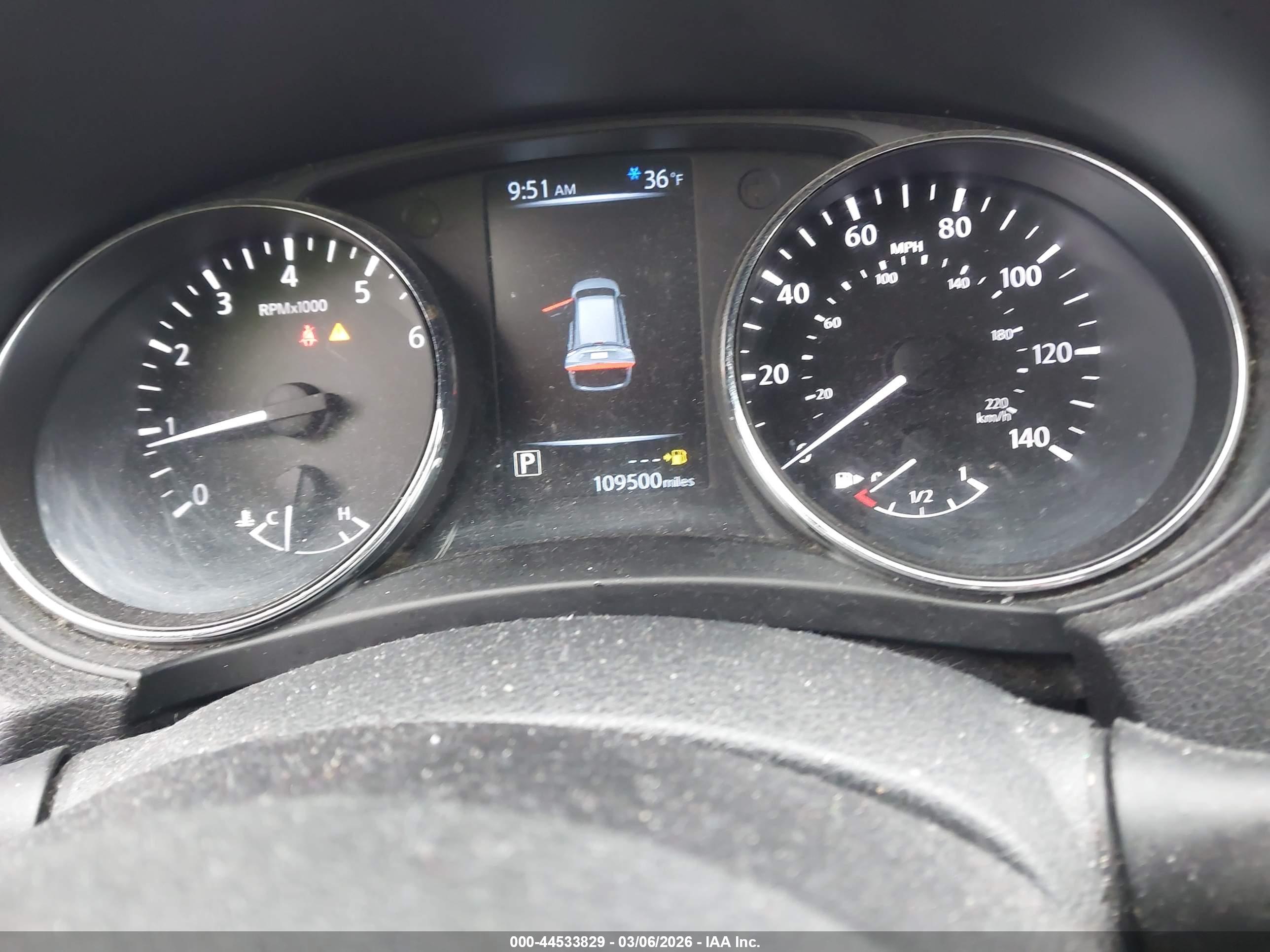 NISSAN ROGUE image 7