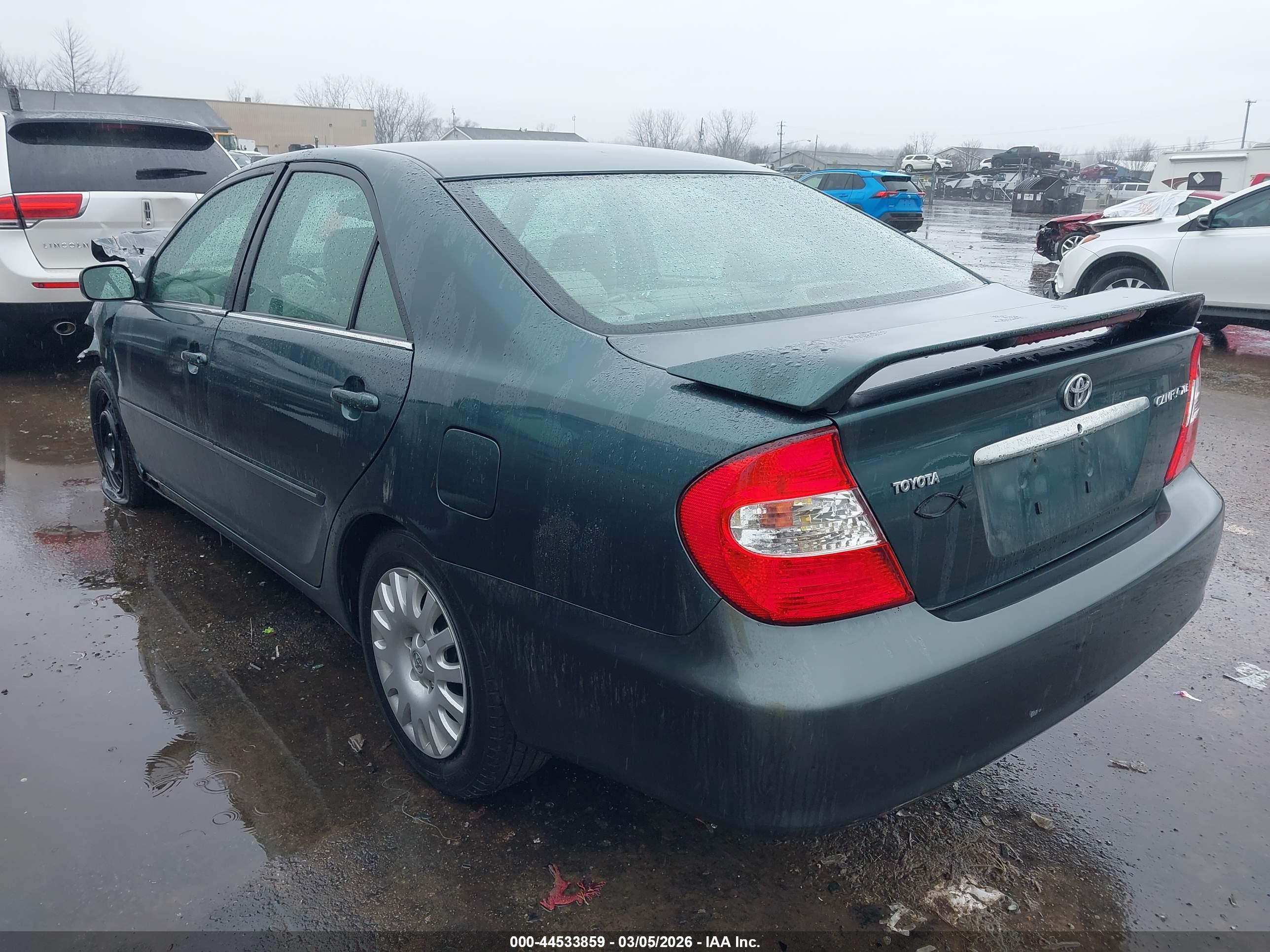 TOYOTA CAMRY image 3