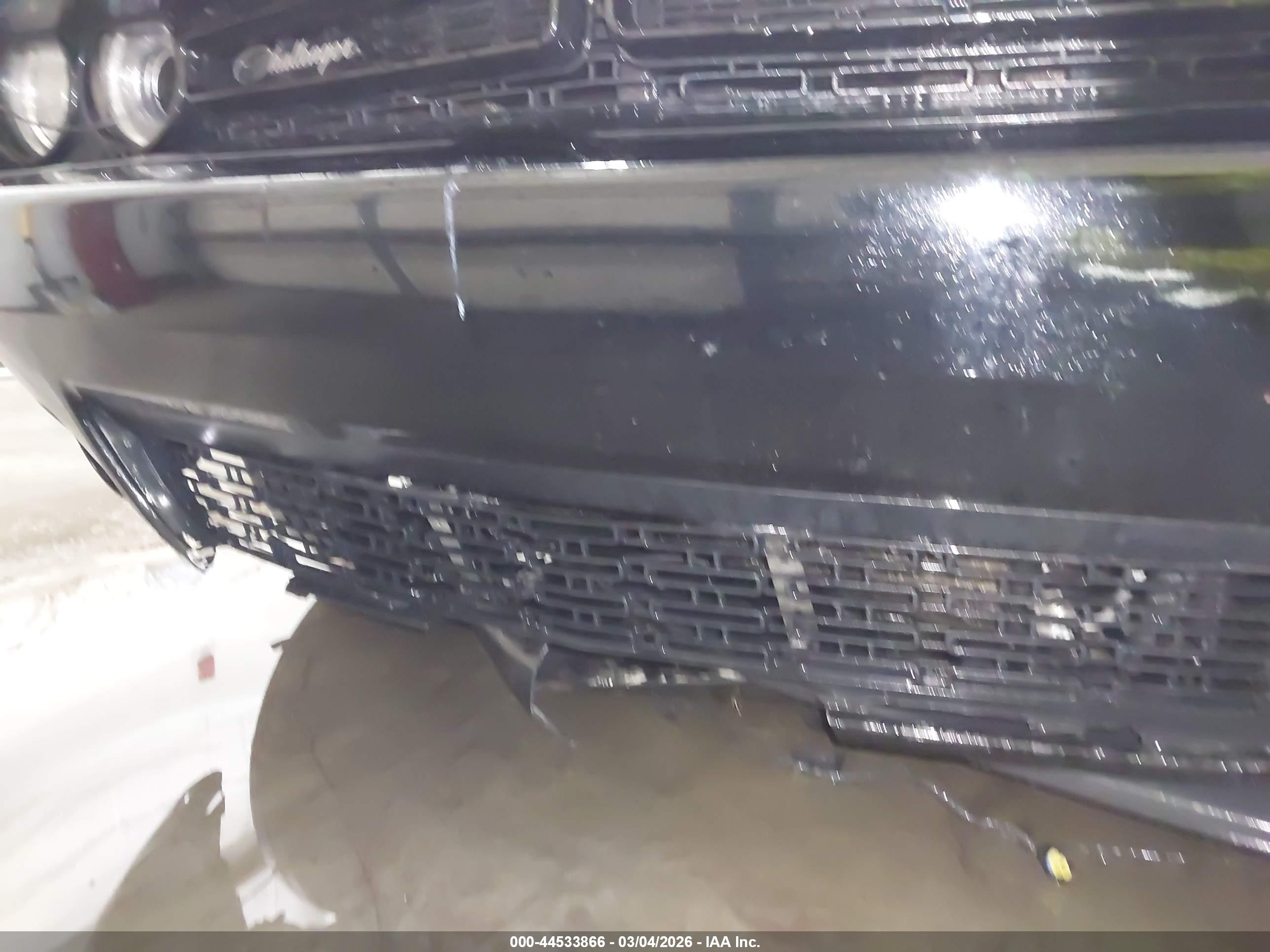 DODGE CHALLENGER image 6