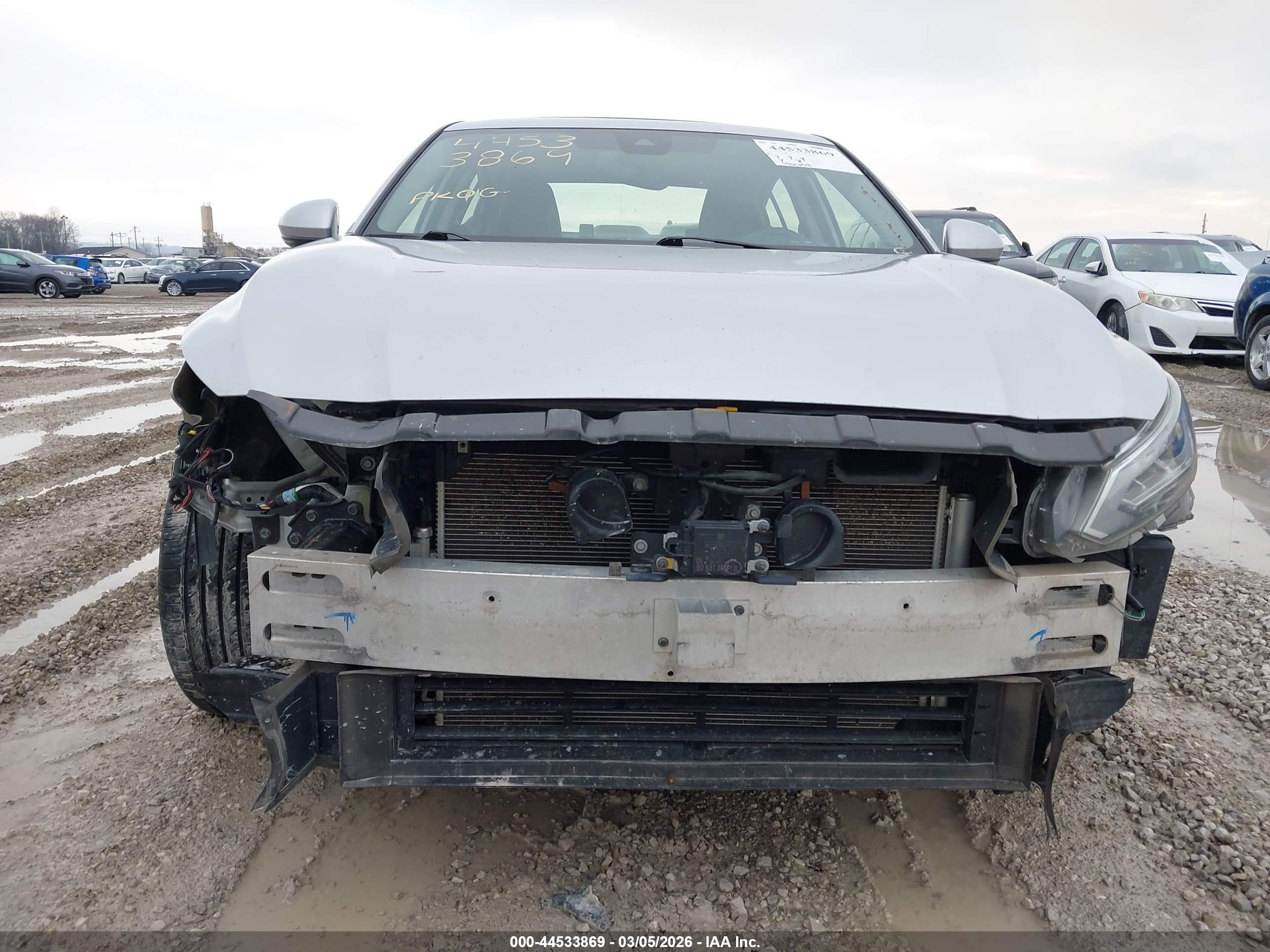 NISSAN ALTIMA image 6