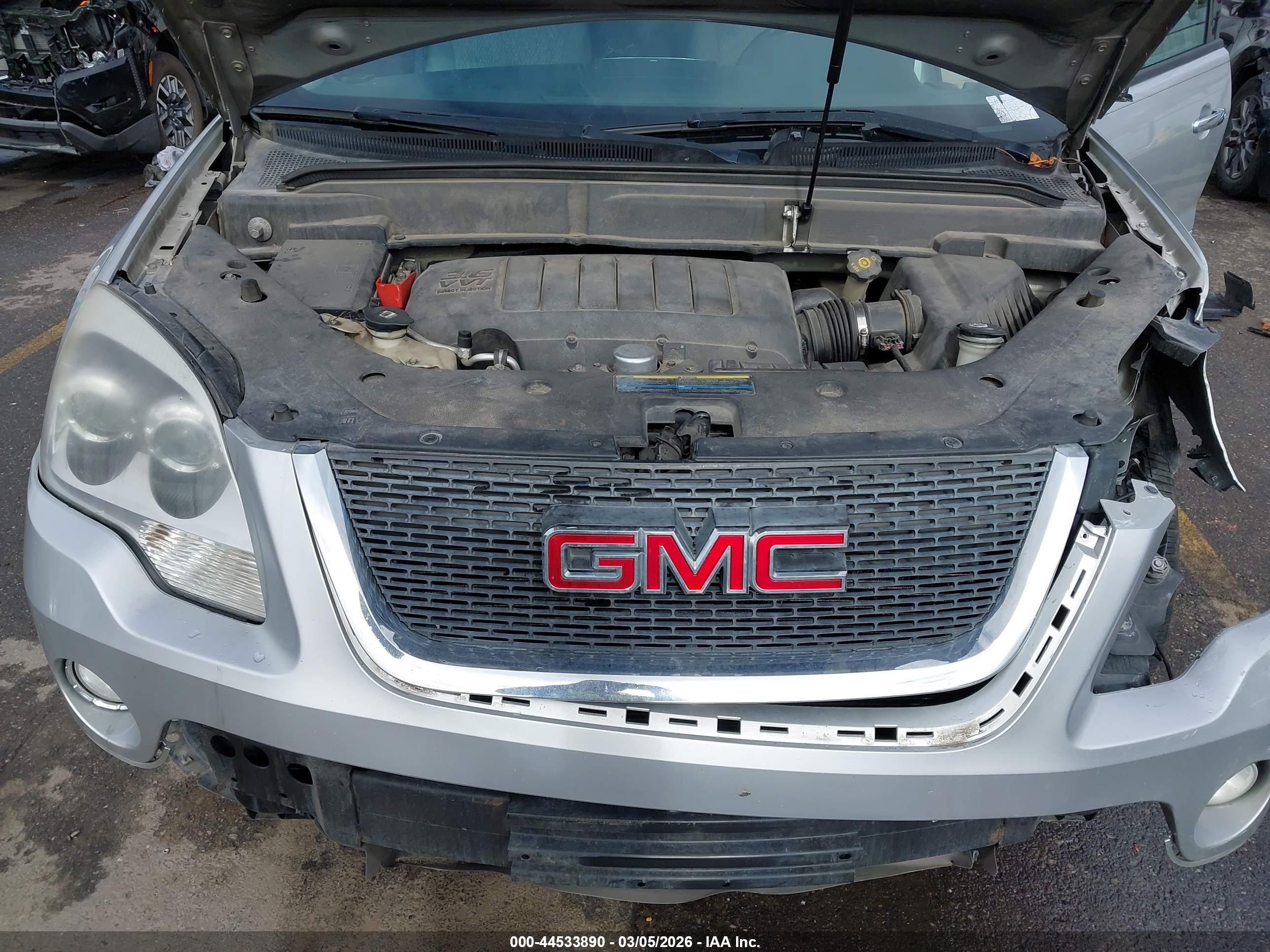 GMC ACADIA image 10