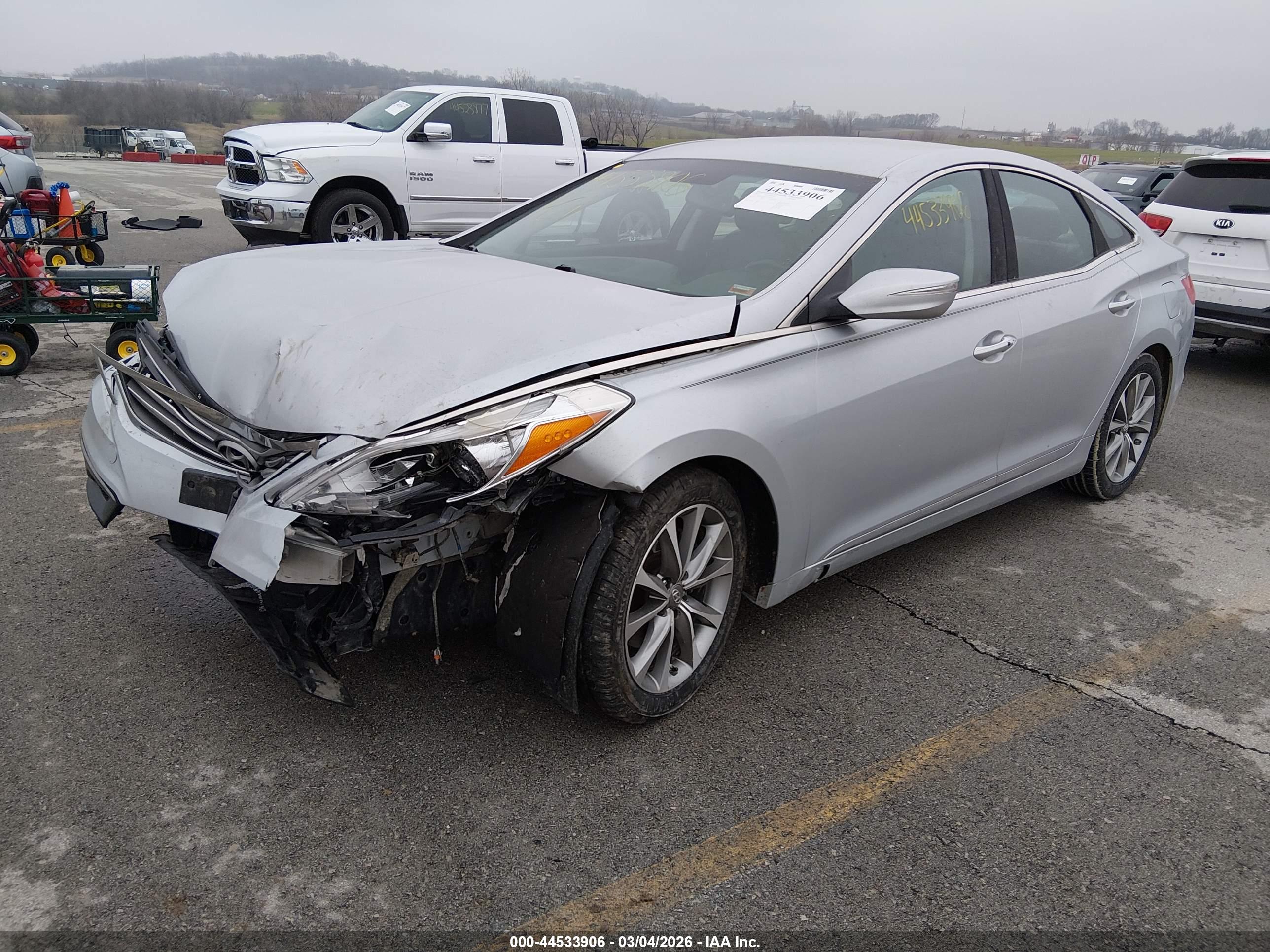 HYUNDAI AZERA image 2