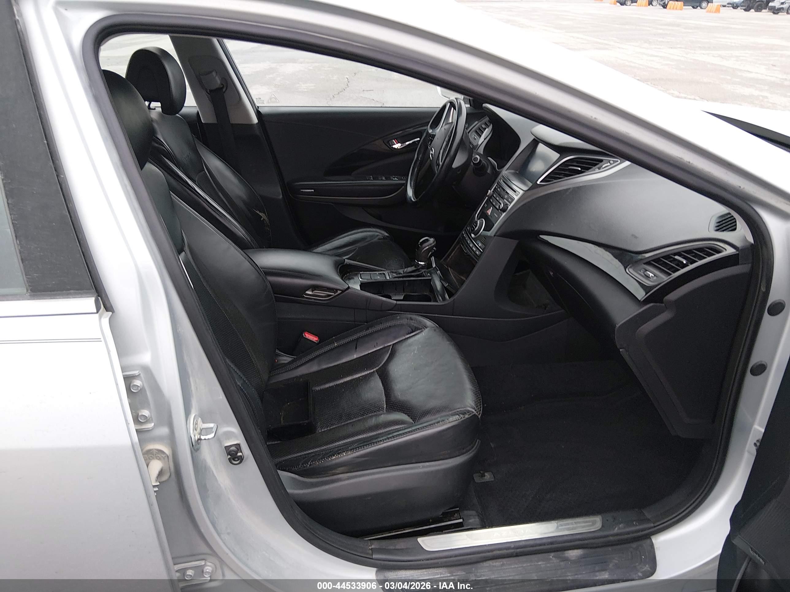 HYUNDAI AZERA image 5