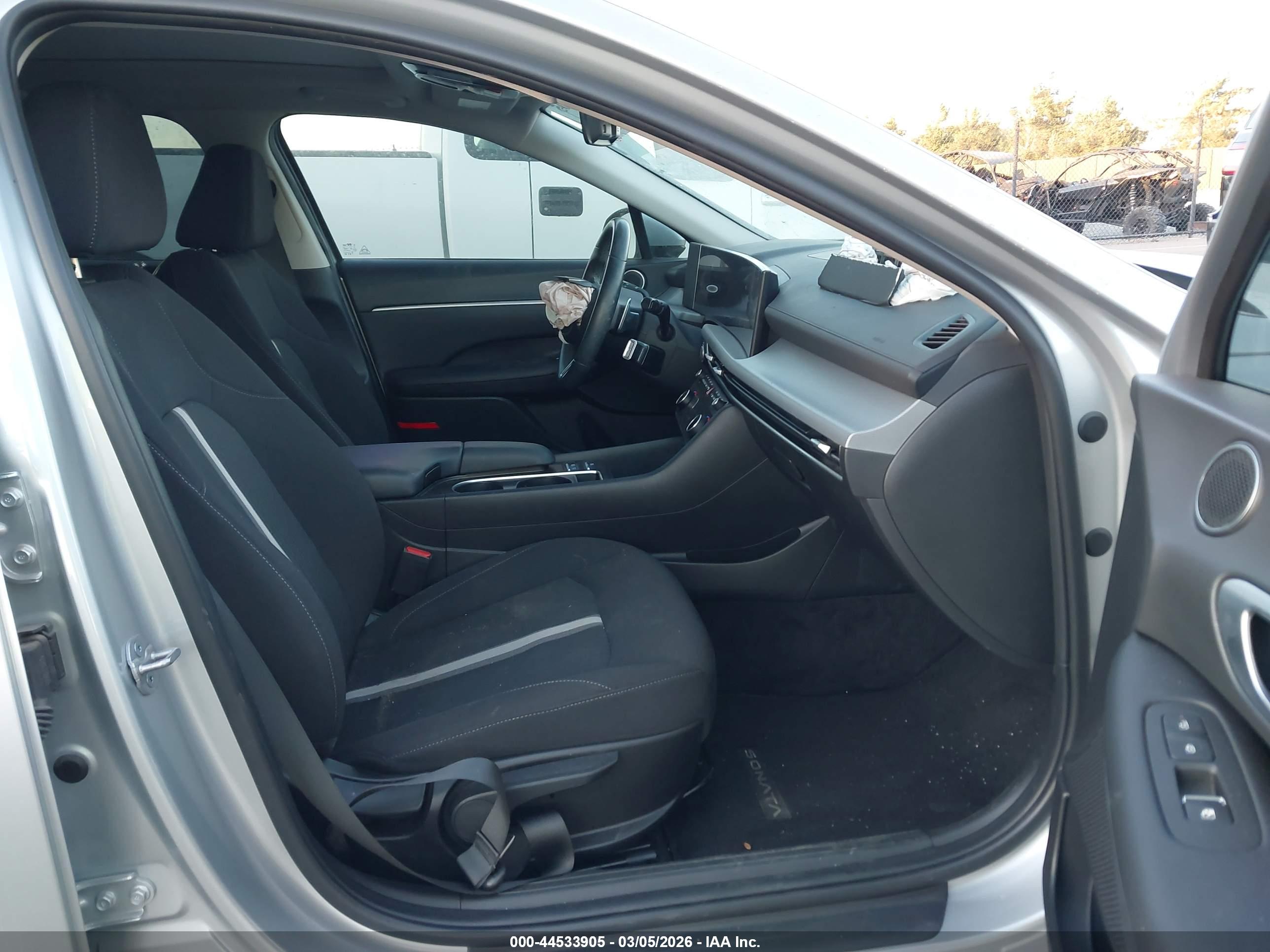 HYUNDAI SONATA image 5